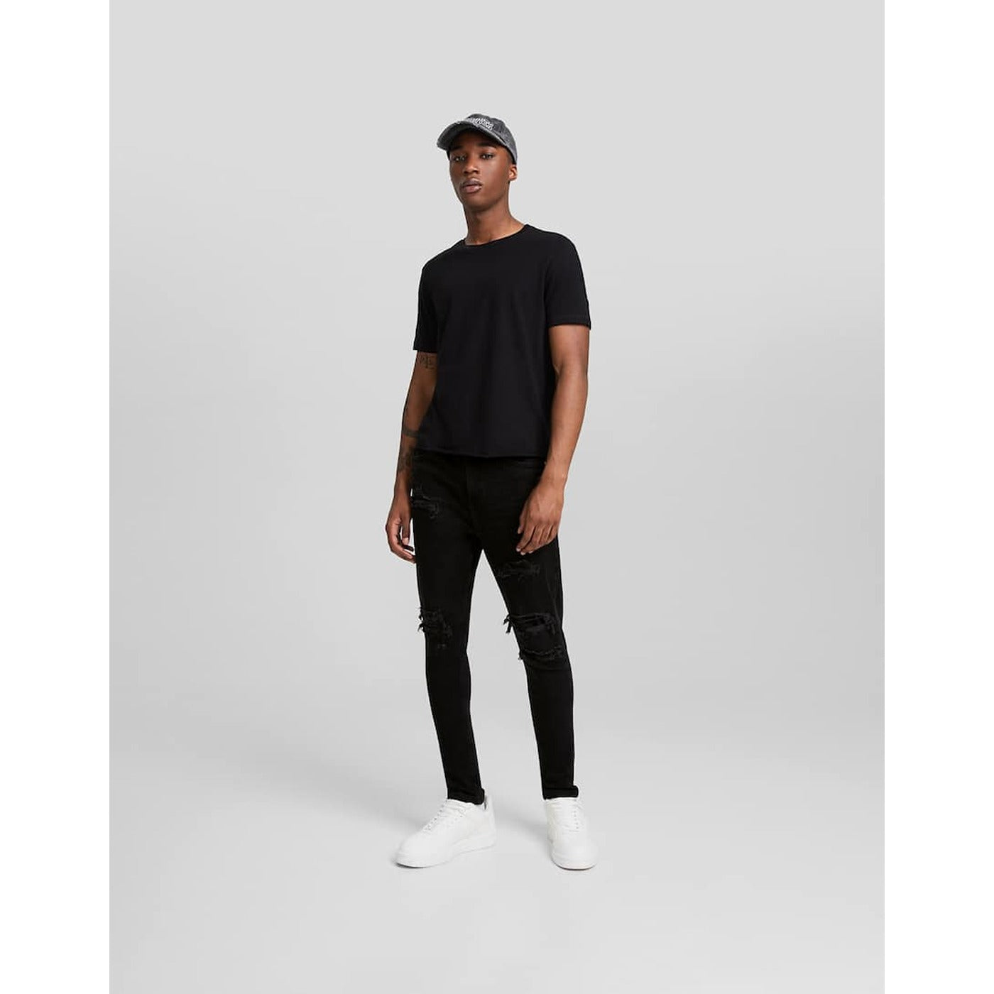 BSK Black Ripped Carrot Fit Jeans | Montivo Pakistan