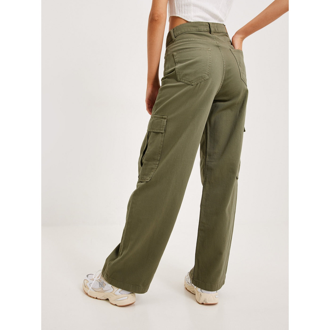 Green Cargo Wide Leg Pants | Montivo Pakistan