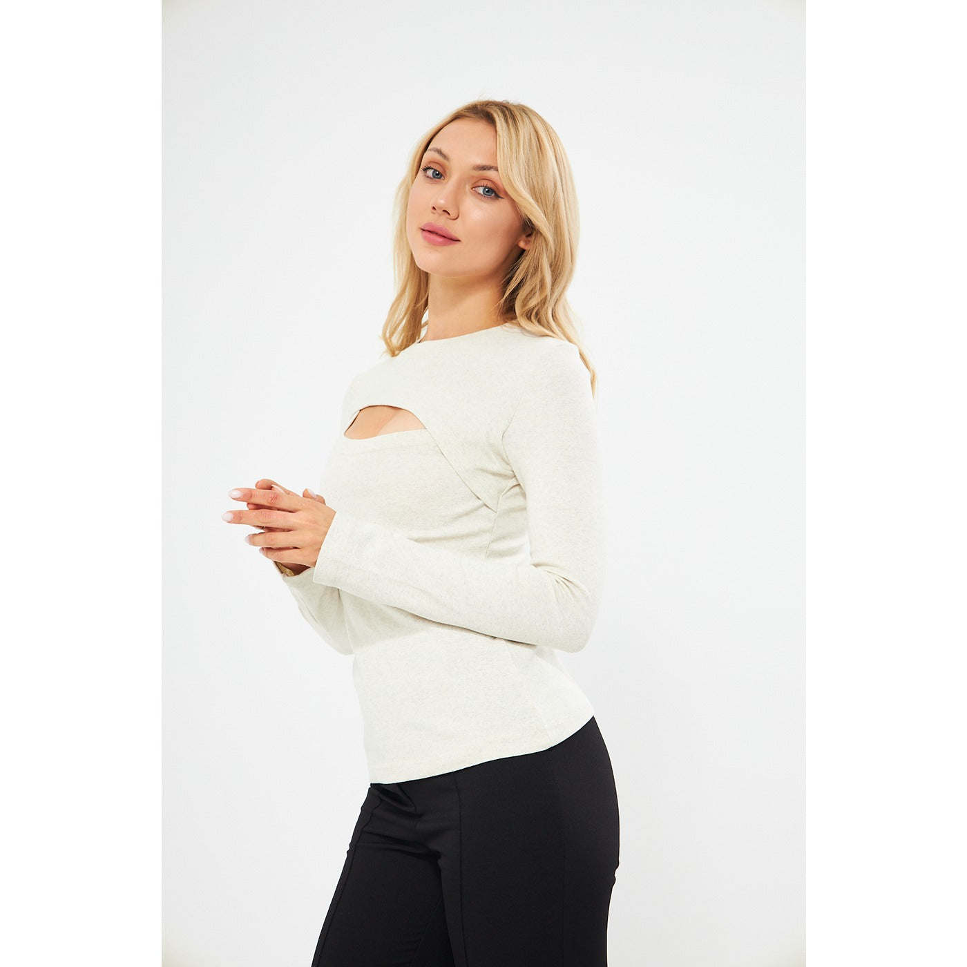 Off-White Keyhole Rib Top | Montivo Pakistan