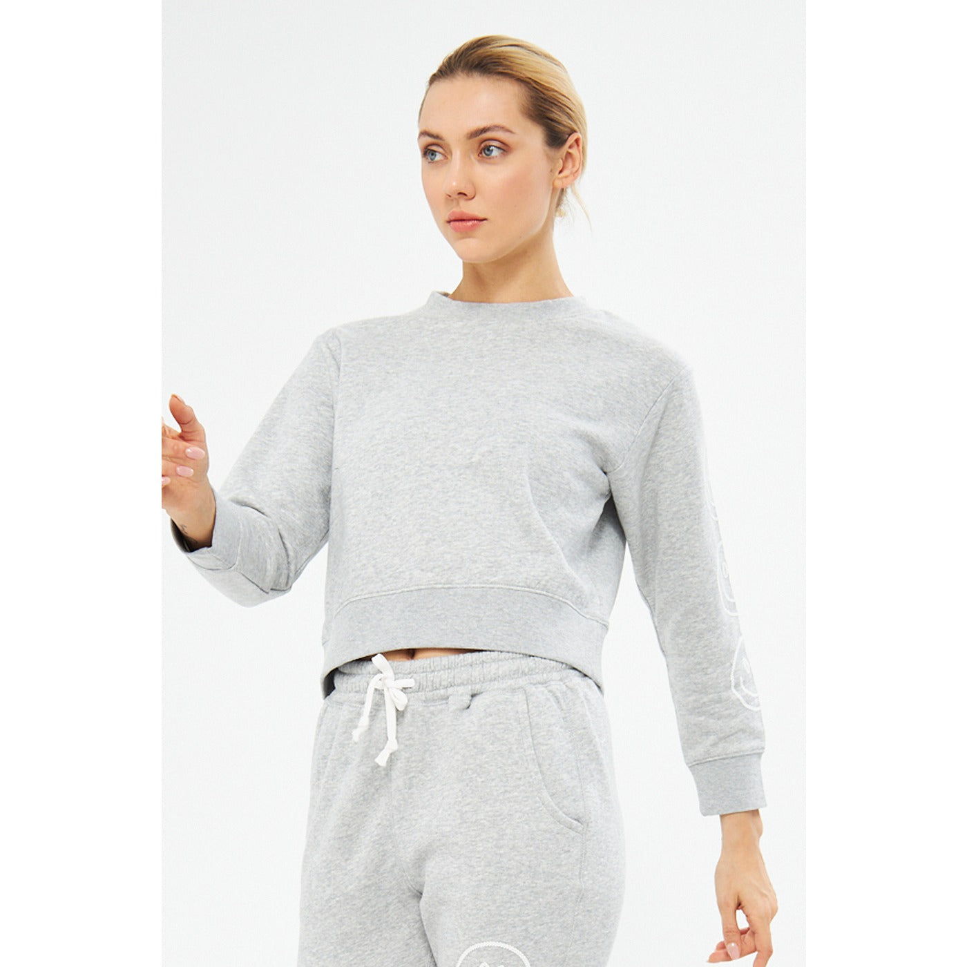 Grey Overszied Cropped Sweatshirt | Montivo Pakistan