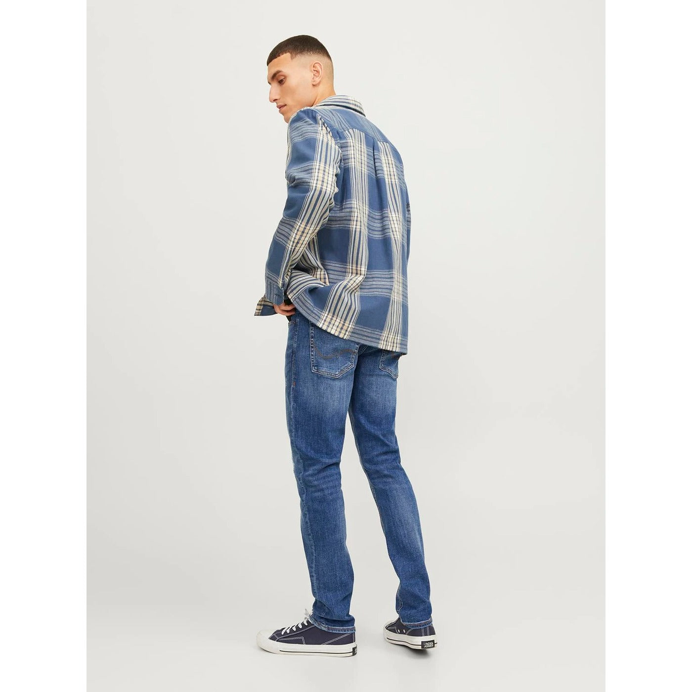 JJ Blue Slim Fit Ripped Jeans | Montivo Pakistan