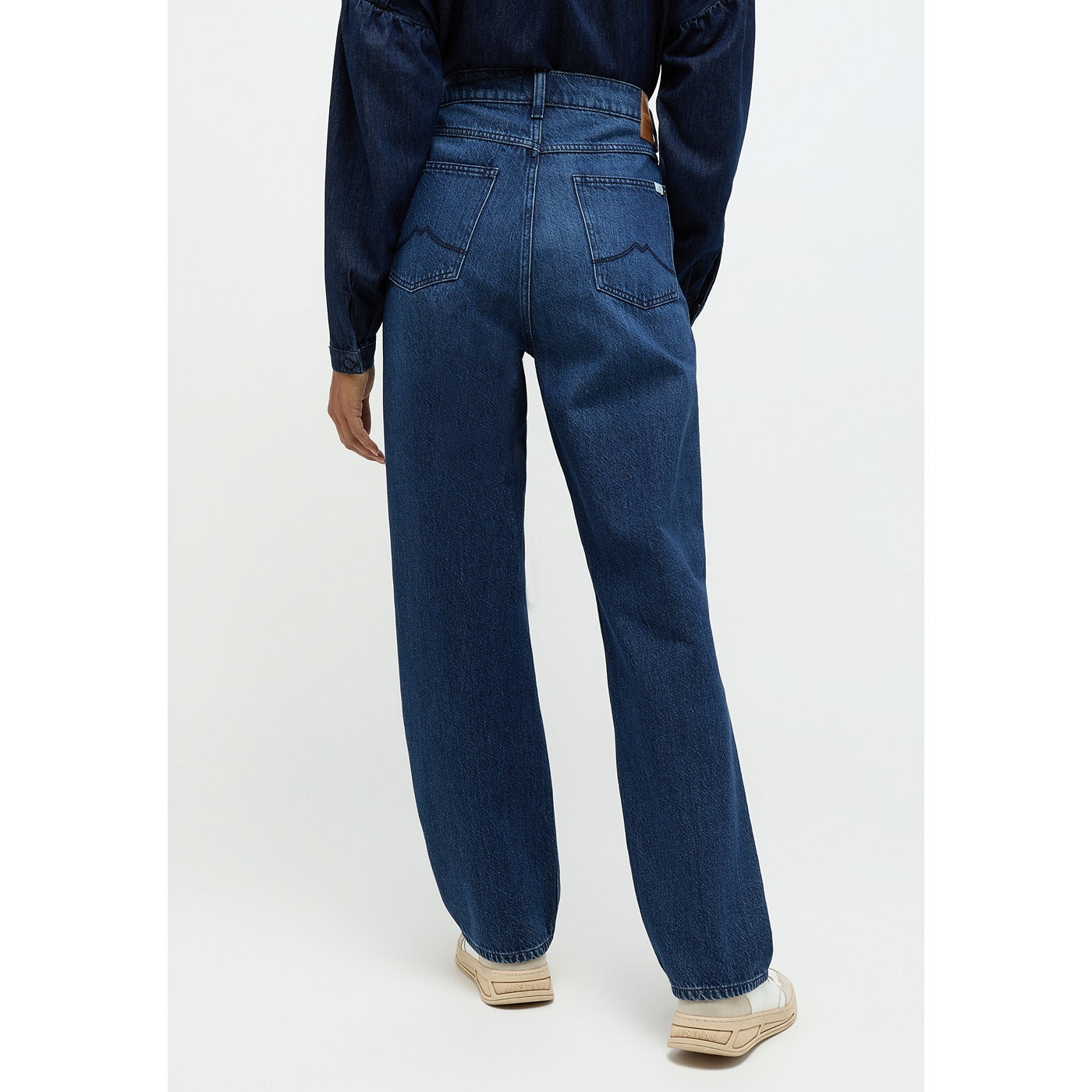 Blue Loose Fit Button Fly Jeans | Montivo Pakistan