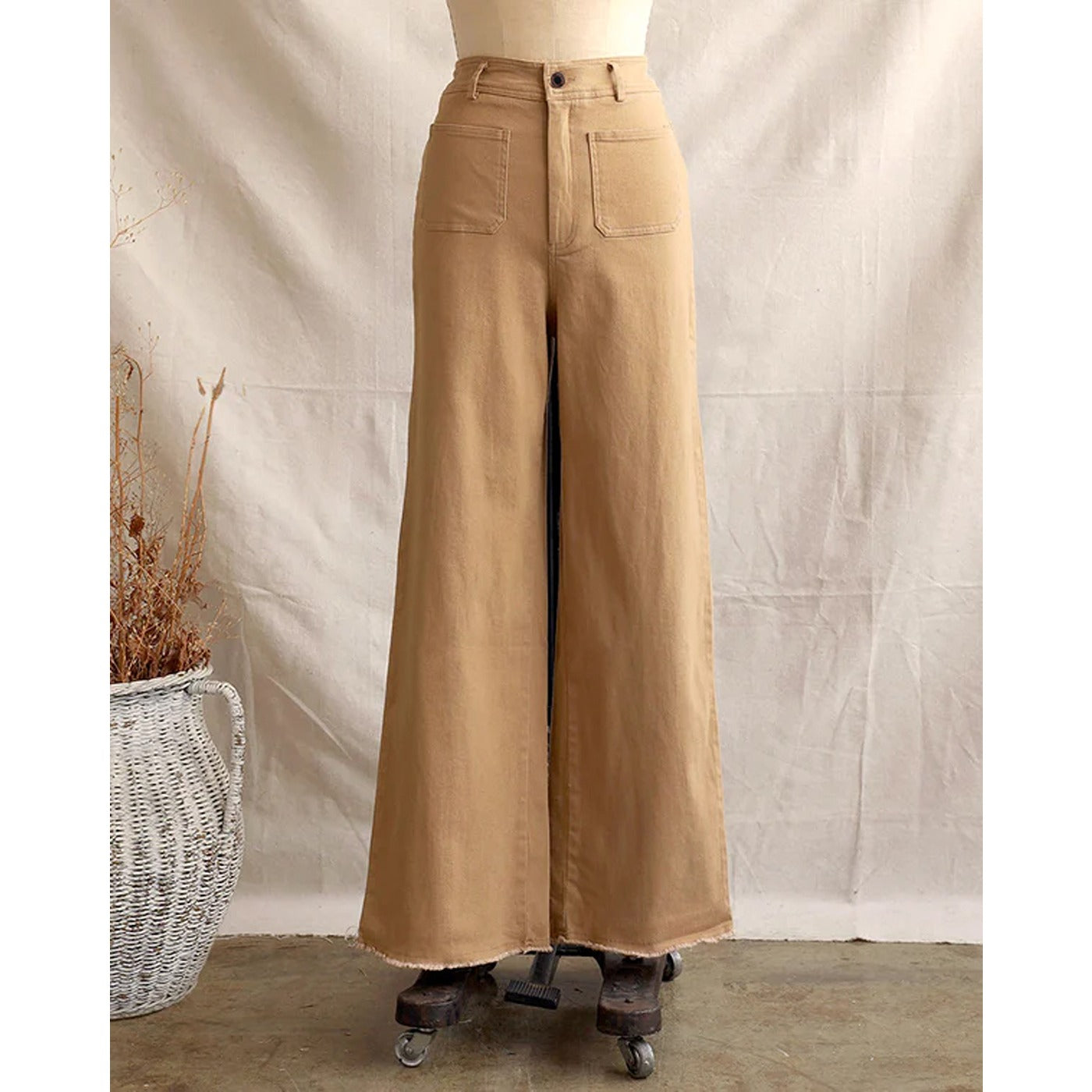 Beige Wide Leg Frayed Hem Jeans | Montivo Pakistan
