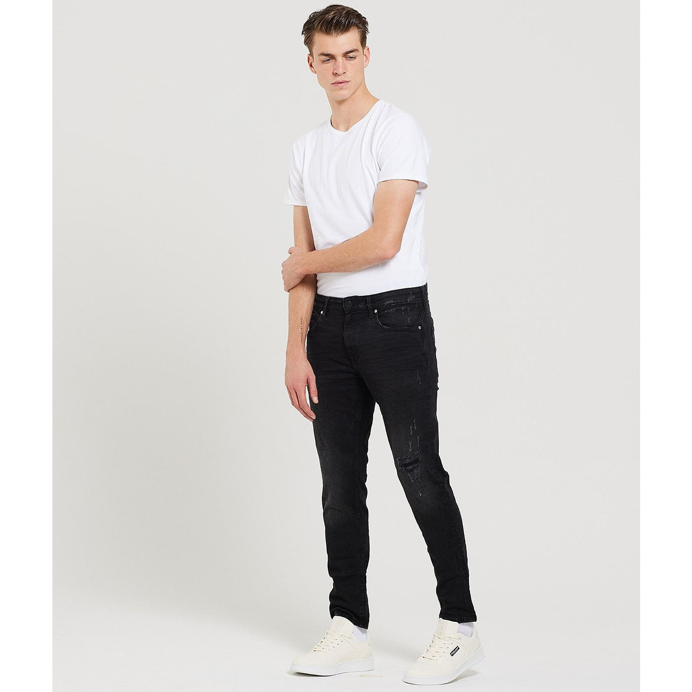 Black Ripped Carrot Slim Jeans | Montivo Pakistan