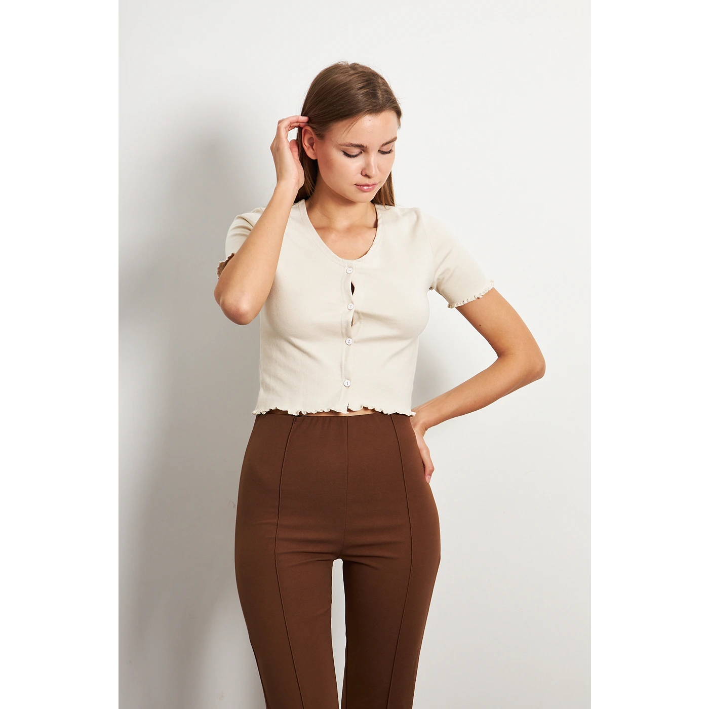 Off-White Button Down Crop Top | Montivo Pakistan