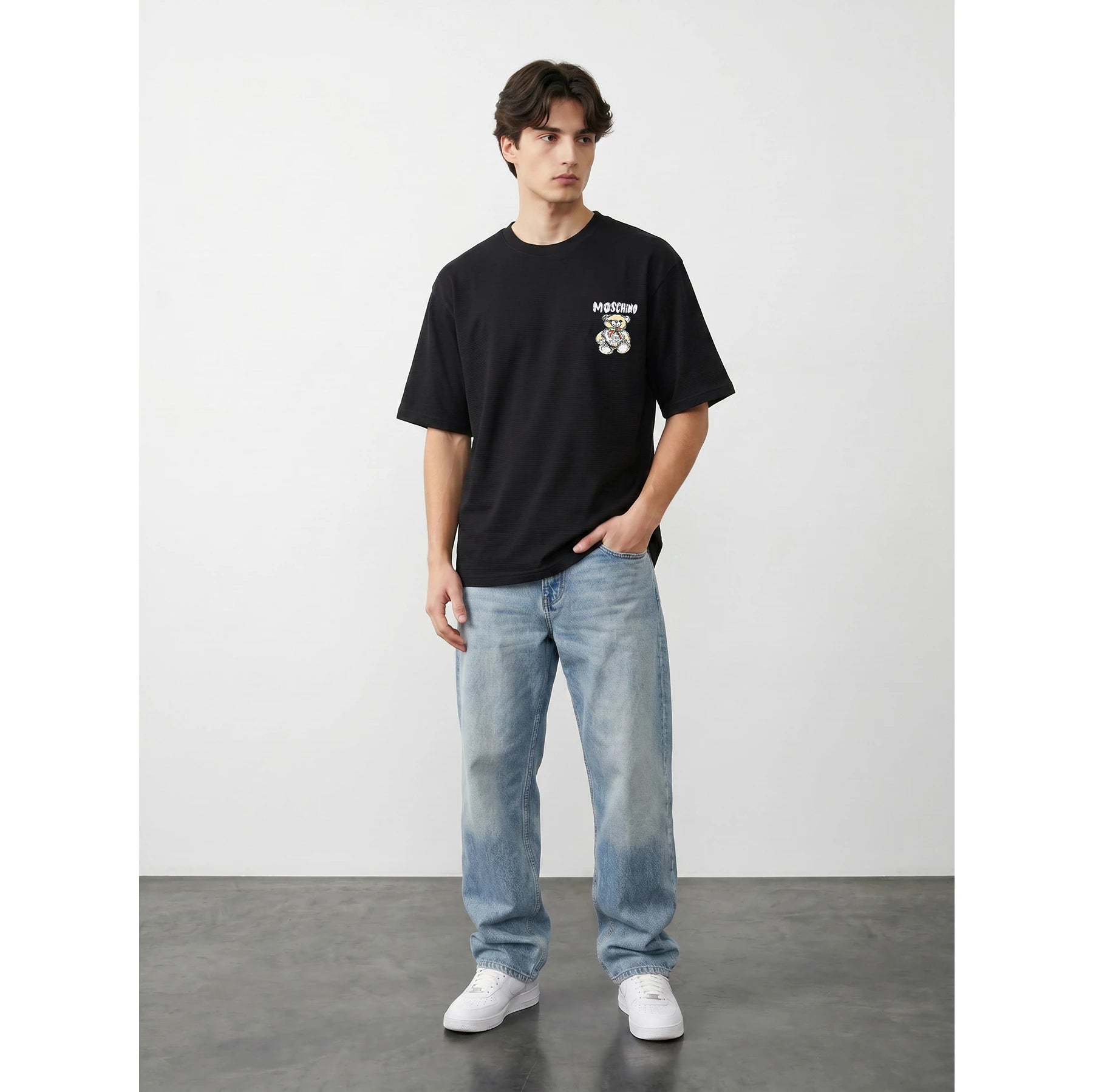 MO Black Oversized Printed Tshirt | Montivo Pakistan