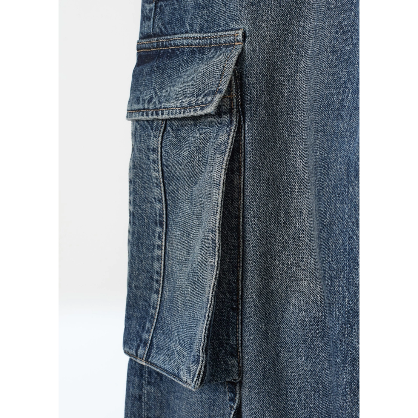 Vitange Blue Acid Wash Cargo Jeans | Montivo Pakistan
