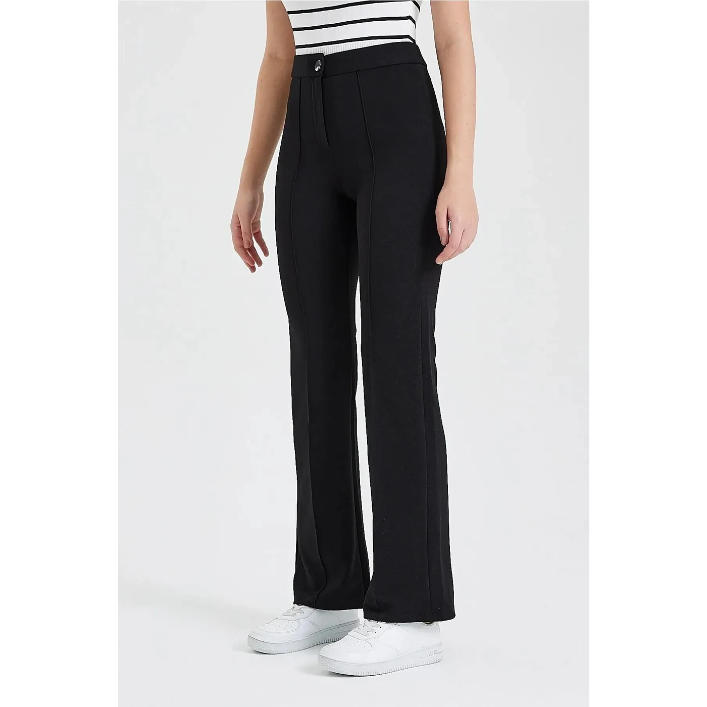 Black Extra High Waist Seam Trousers | Montivo Pakistan