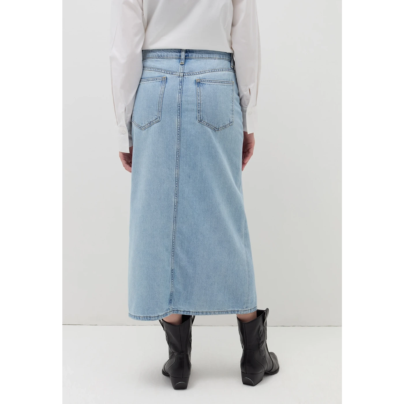 Light Wash Front Slit Denim Skirt | Montivo Pakistan