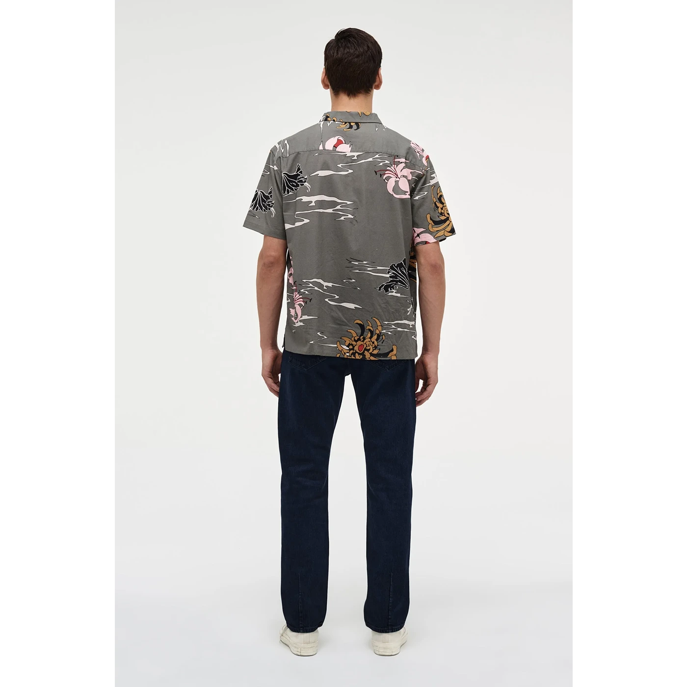 Deep Blue Relaxed Fit Jeans | Montivo Pakistan