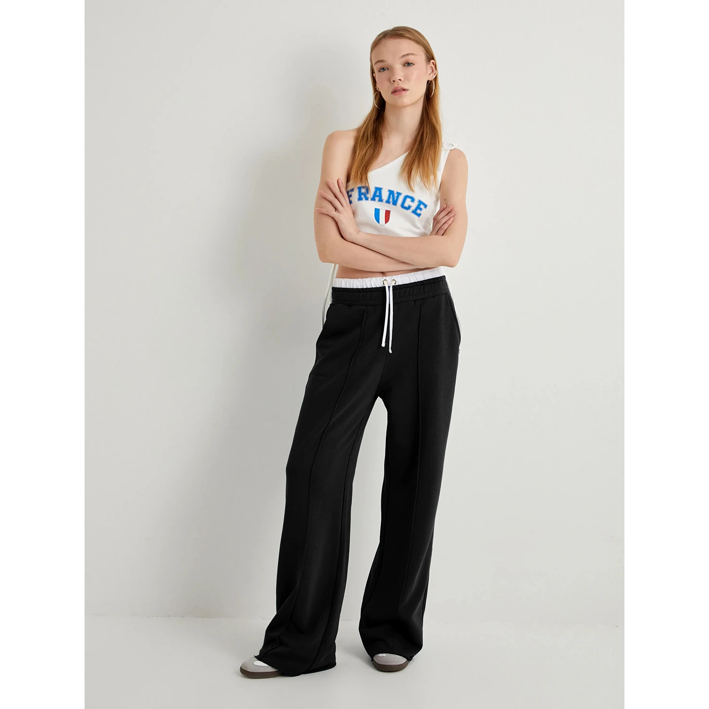 Black Boxer Belt Wide Leg Trousers | Montivo Pakistan