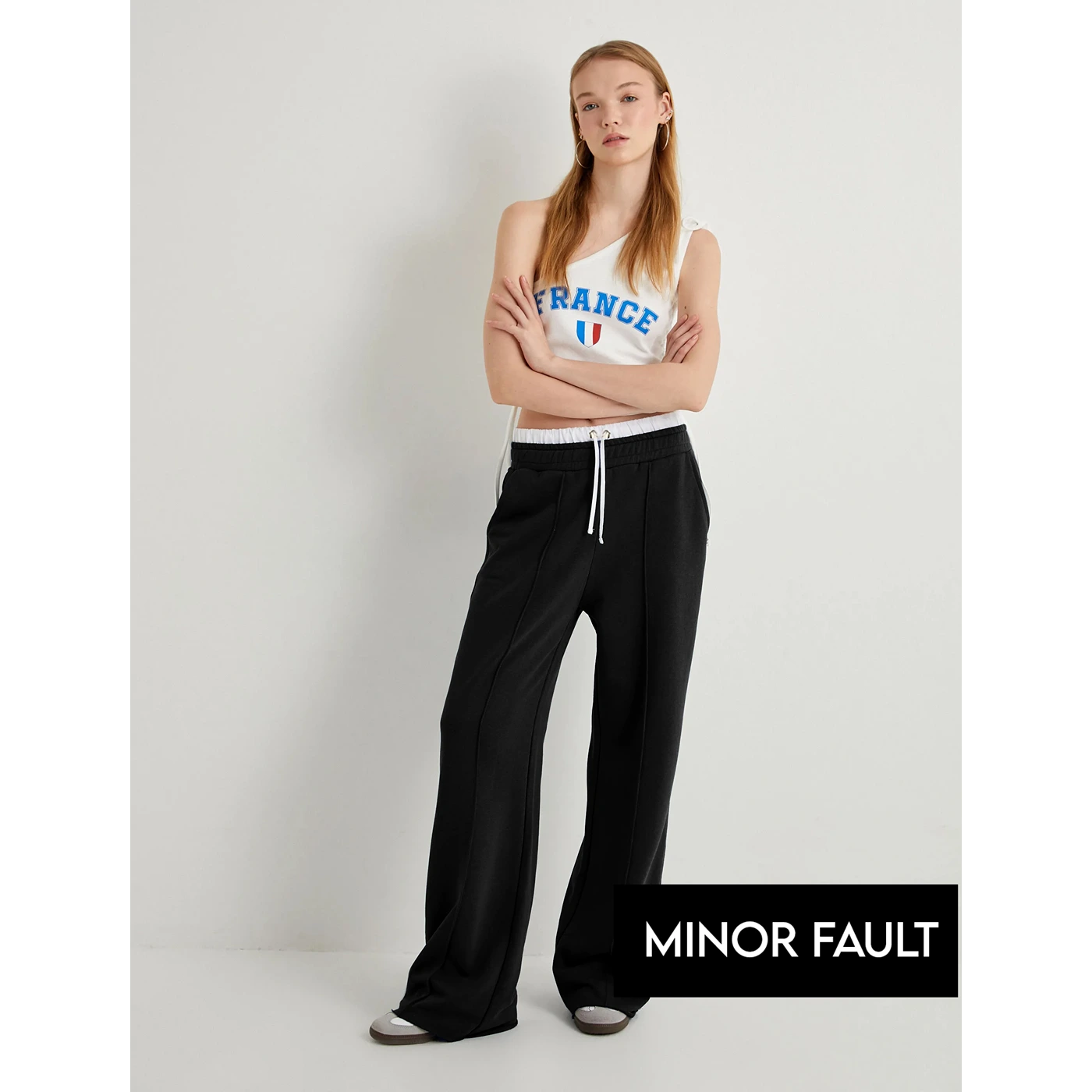 (Minor Fault) Black Boxer Belt Wide Leg Trousers | Montivo Pakistan