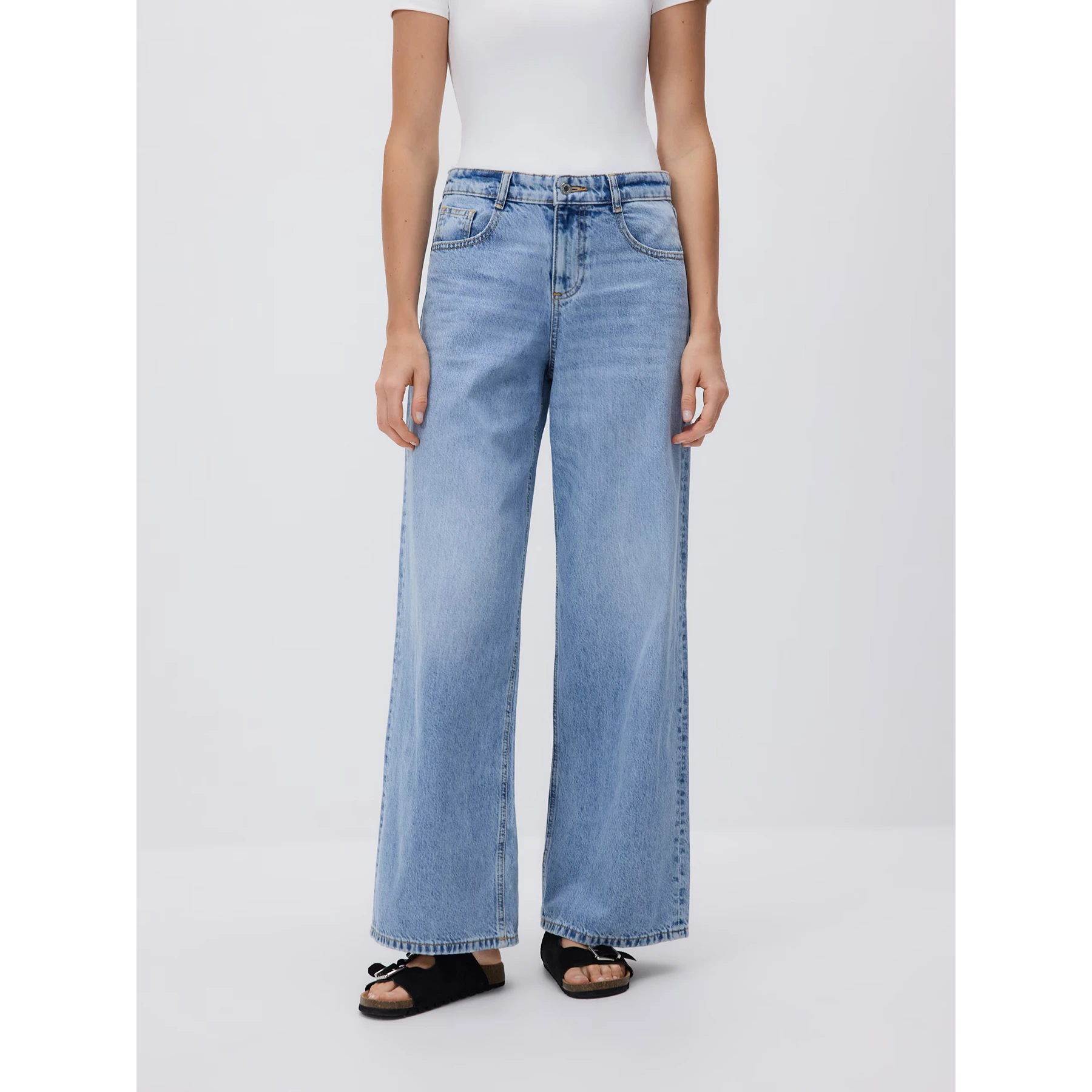 Light Blue Long Wide Leg Jeans | Montivo Pakistan