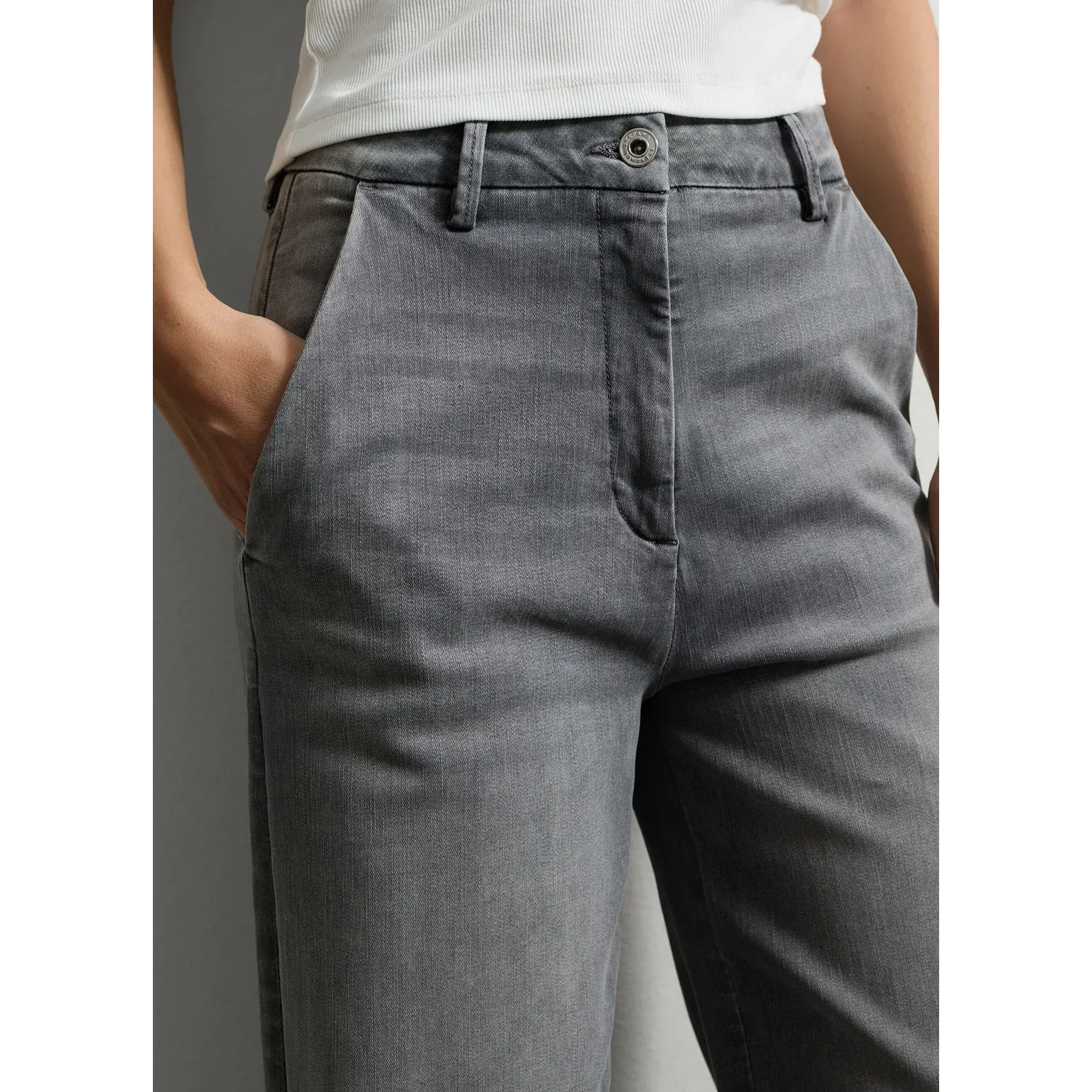 Grey Wide Leg Jeans | Montivo Pakistan