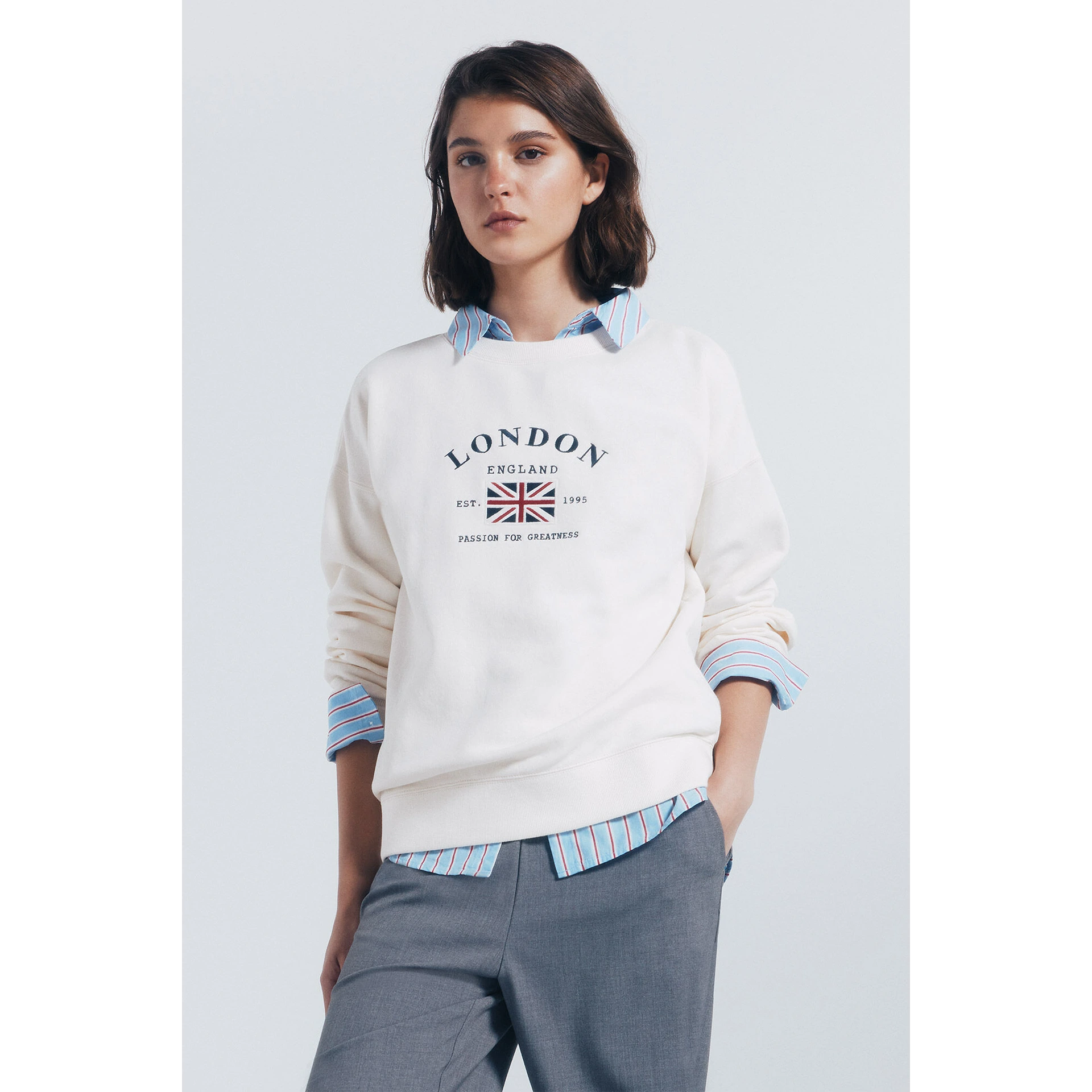 London Off-White Oversized Sweatshirt | Montivo Pakistan