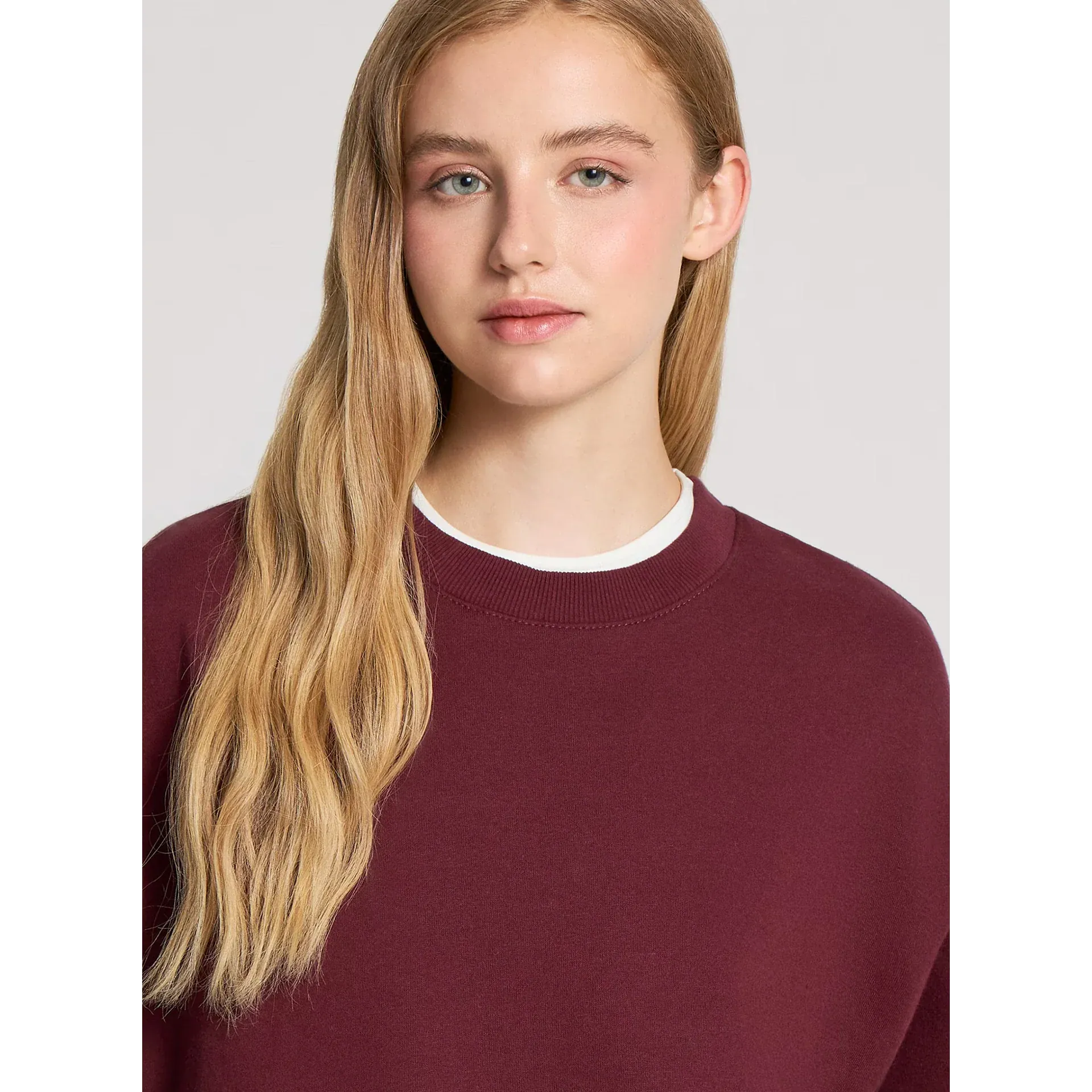 Burgundy Oversized Basic Sweatshirt | Montivo Pakistan
