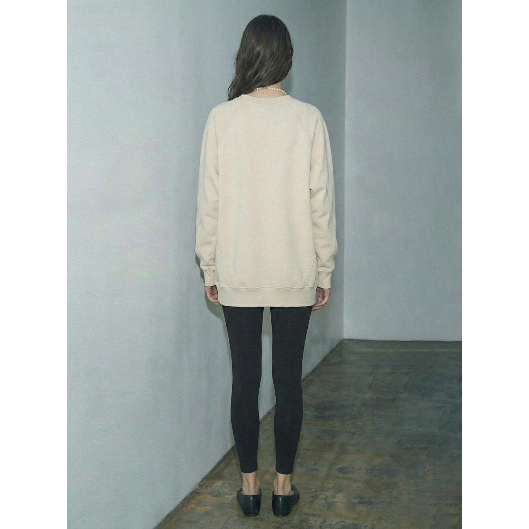 Off-White Washed Effect Long Sweatshirt | Montivo Pakistan