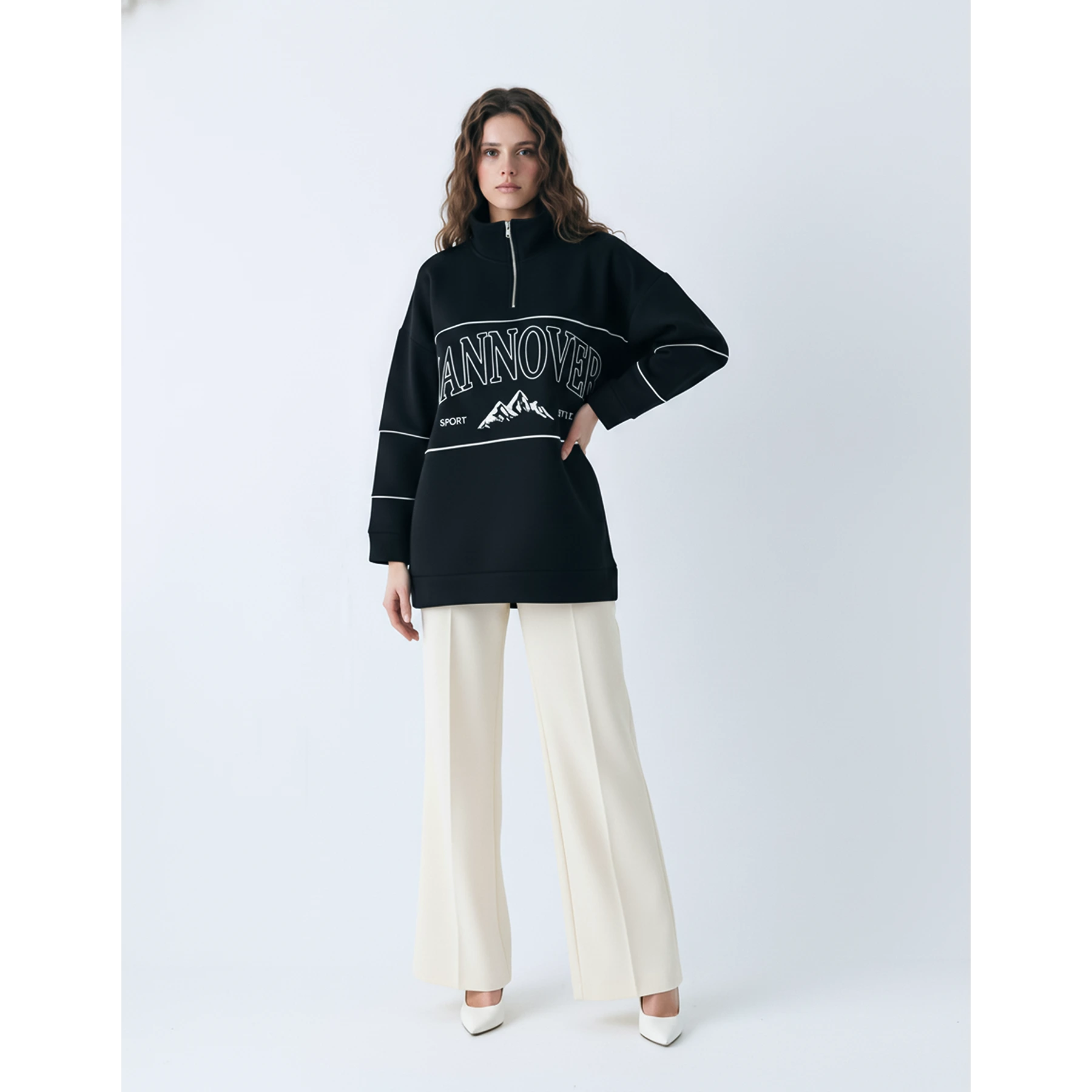 Black Hannover Quarter Zipper Sweatshirt | Montivo Pakistan