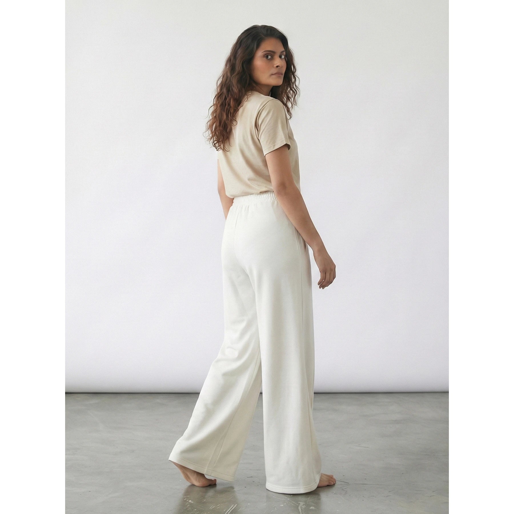 Off-White Front Seam Wide Leg Trousers | Montivo Pakistan