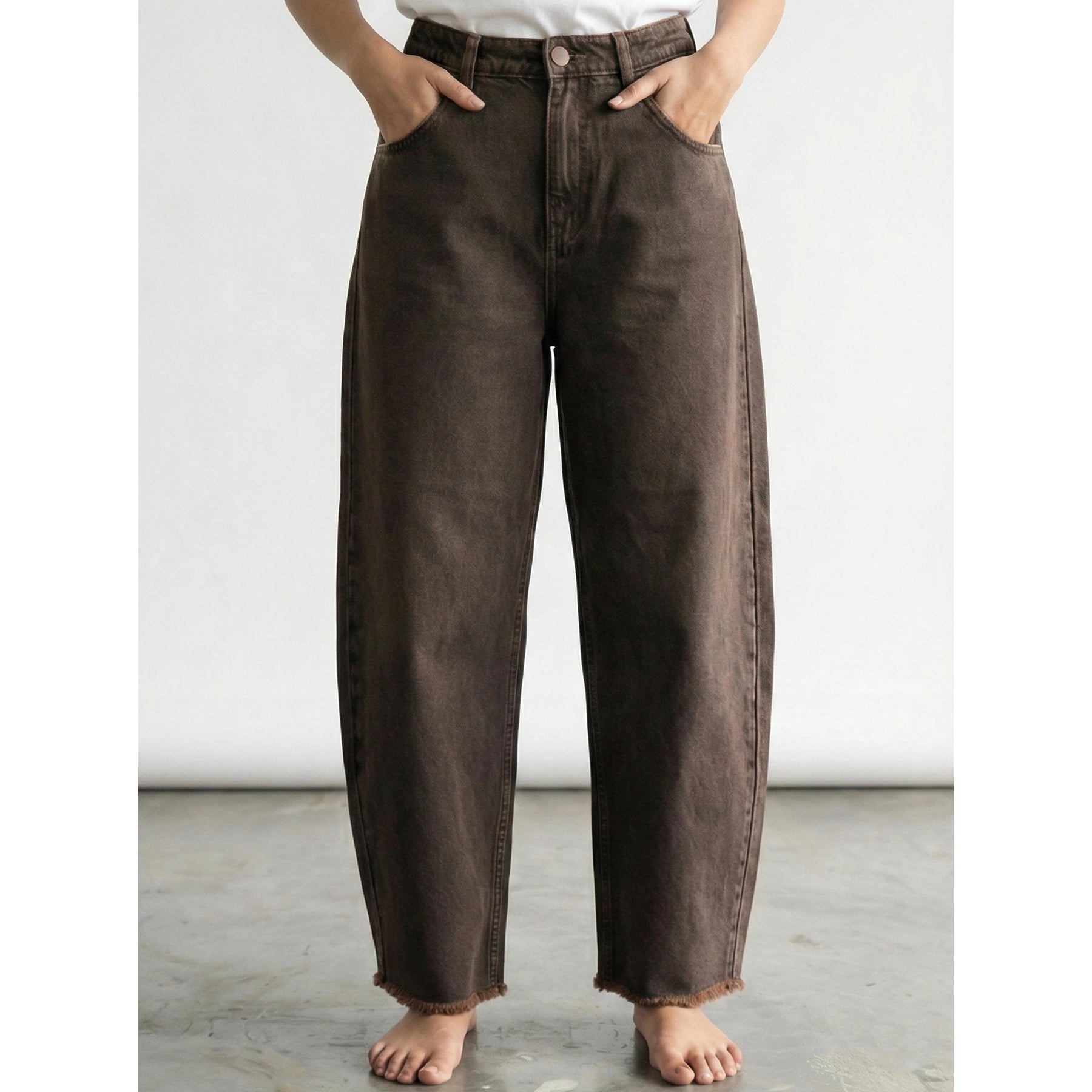 Brown Barrel Frayed Hem Jeans | Montivo Pakistan