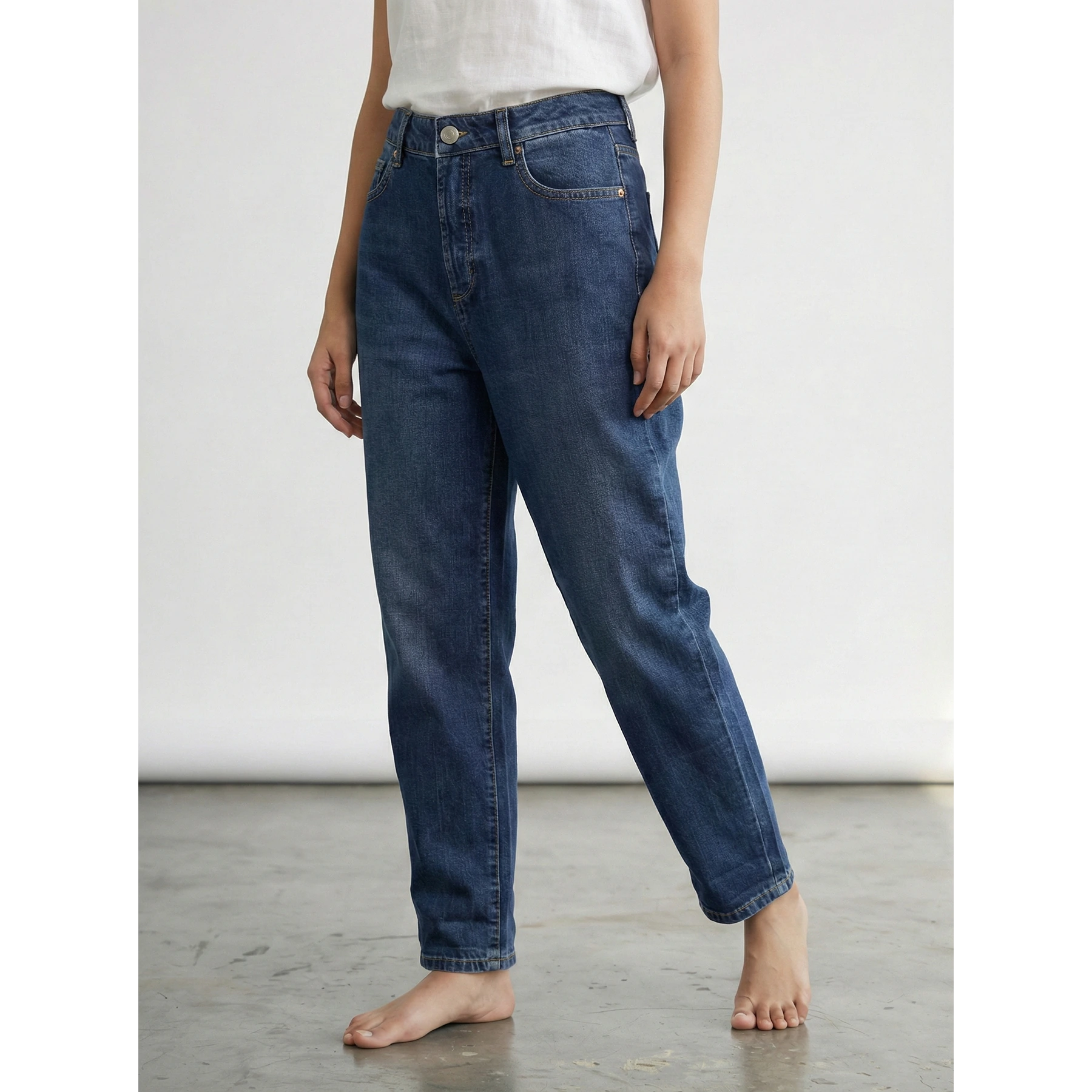 Blue Mom Loose Jeans | Montivo Pakistan