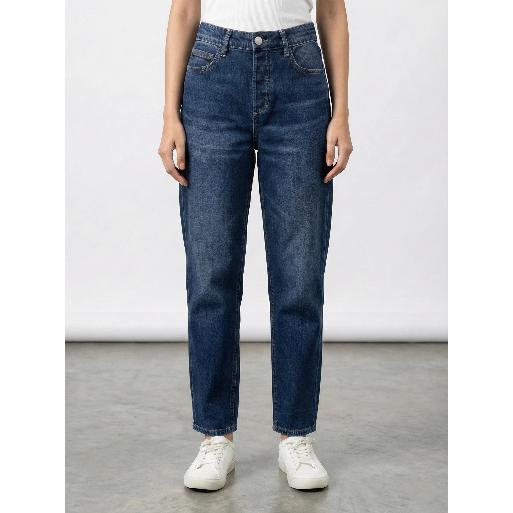 Blue Mom Loose Jeans | Montivo Pakistan