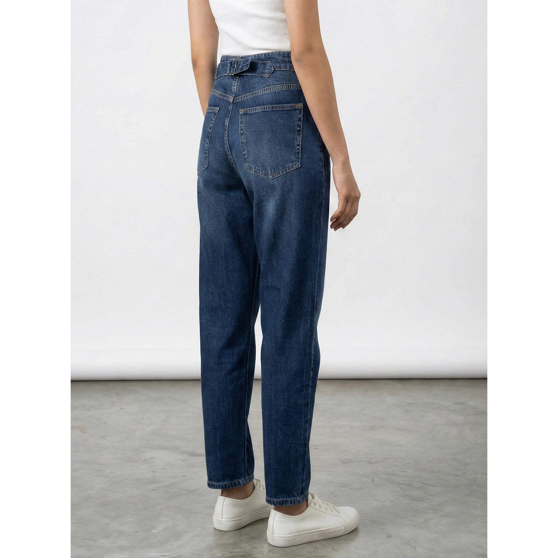 Blue Mom Loose Jeans | Montivo Pakistan