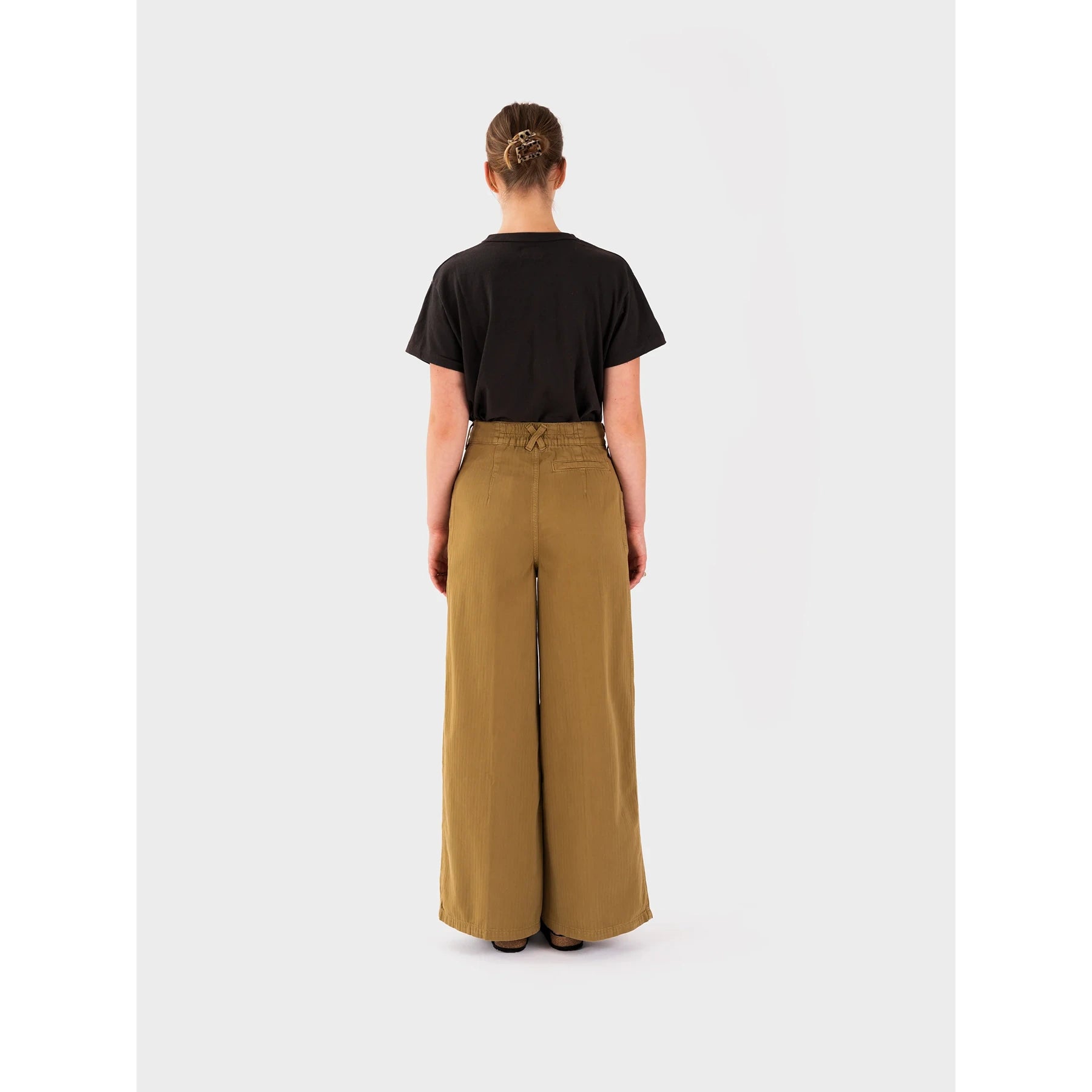 Olive Wide Leg Jeans | Montivo Pakistan