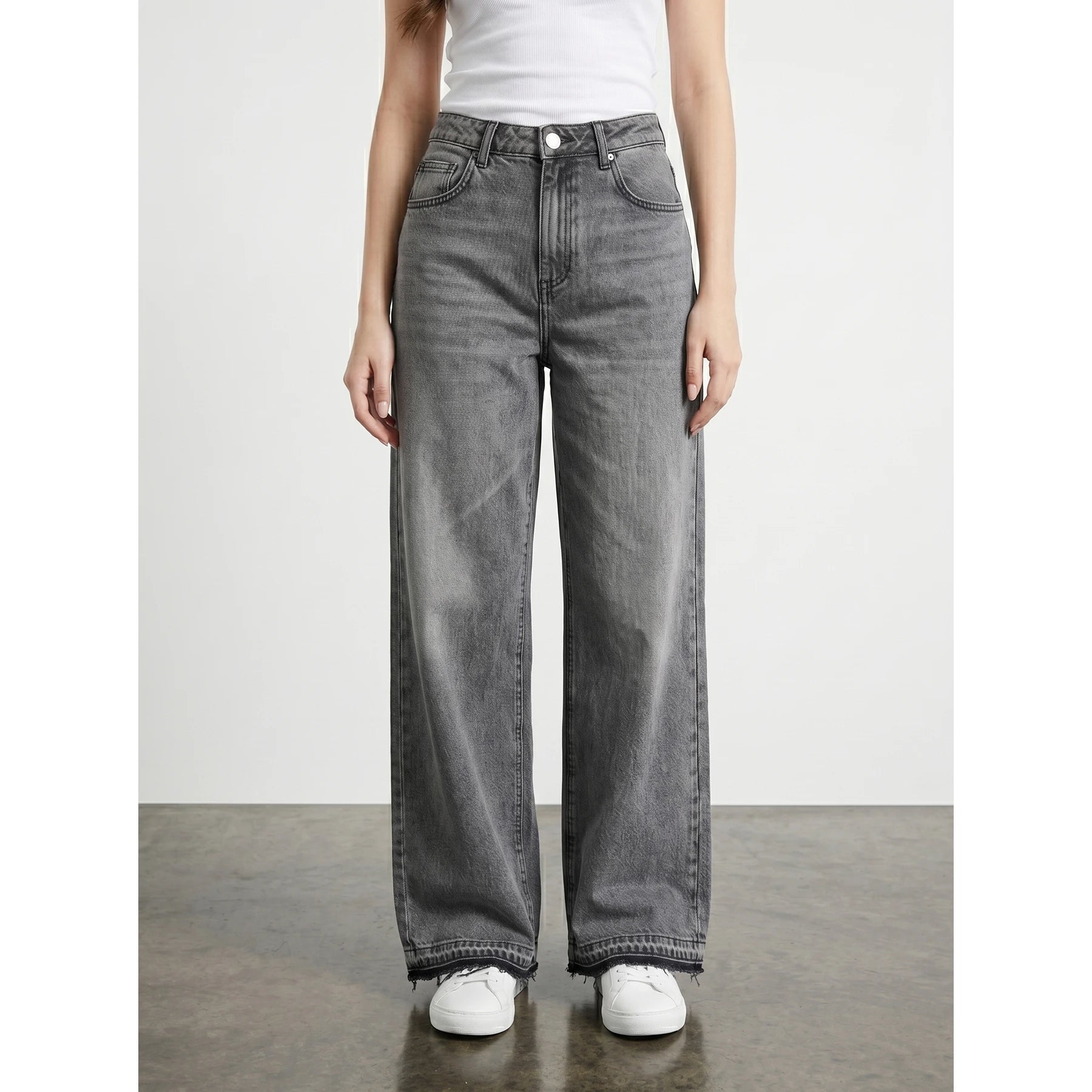 Grey Frayed Hem Wide Leg Jeans | Montivo Pakistan