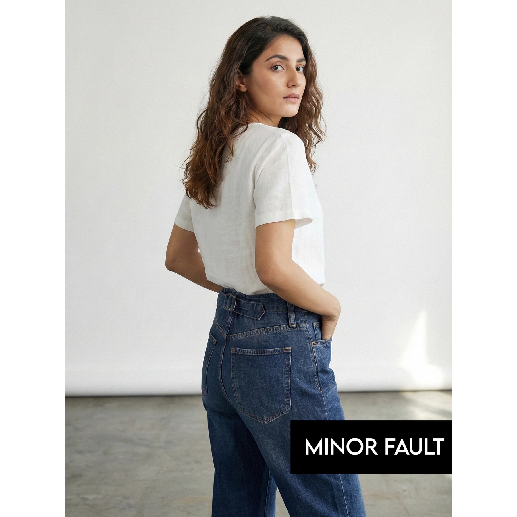 (Minor Fault) Blue Mom Loose Jeans | Montivo Pakistan