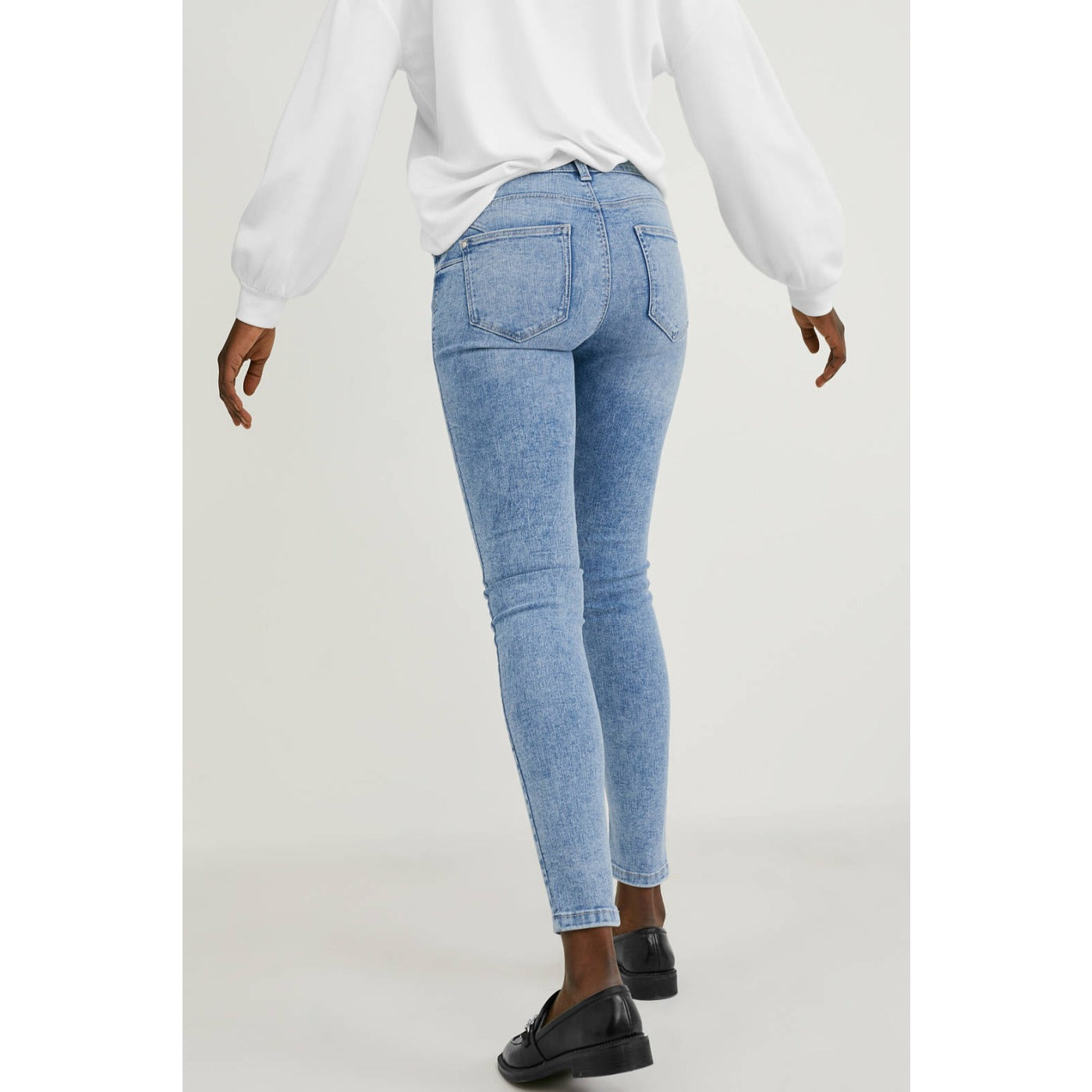 CA Acid Blue Shaping High Jeans | Montivo Pakistan