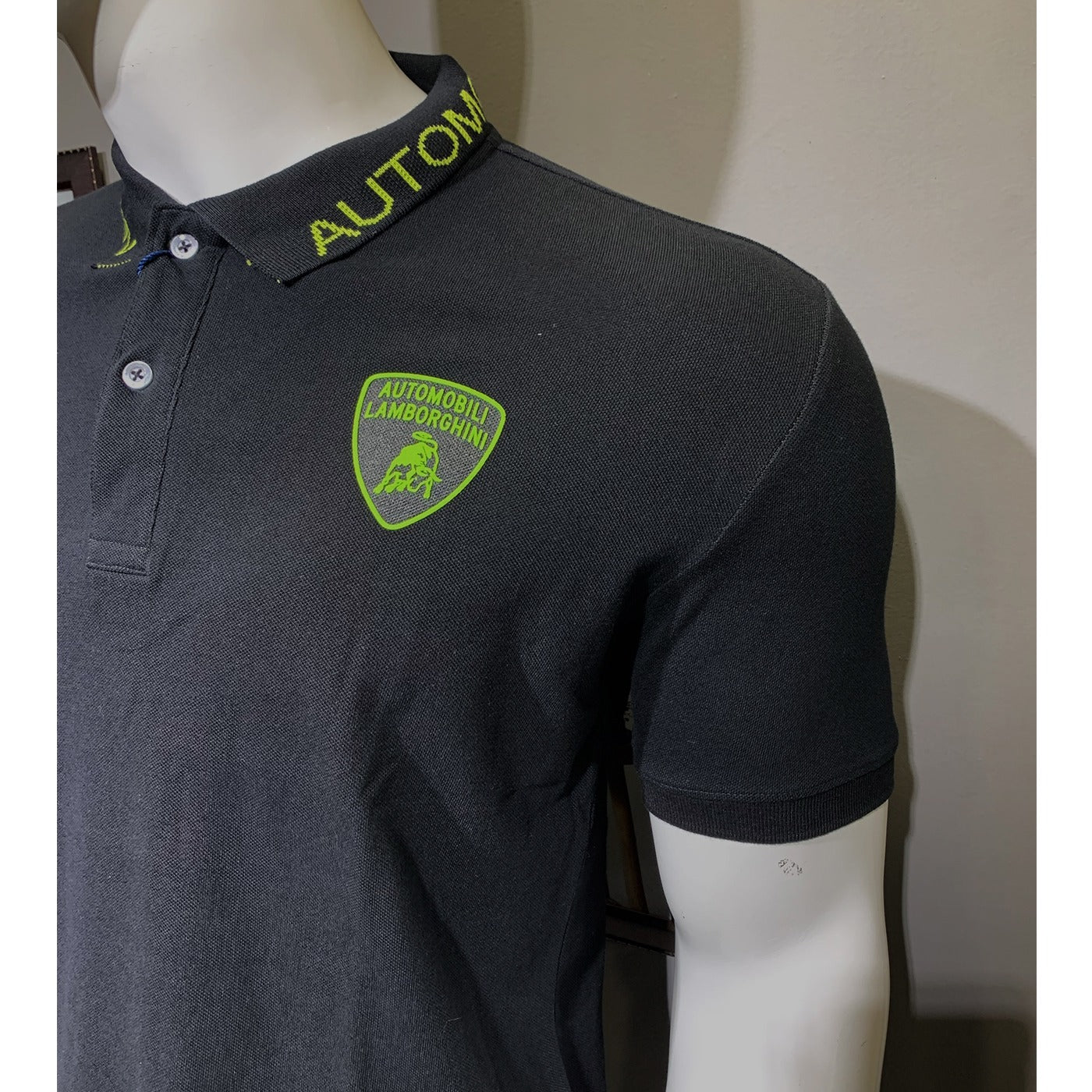 Automobil Lambo Black Polo | Montivo Pakistan