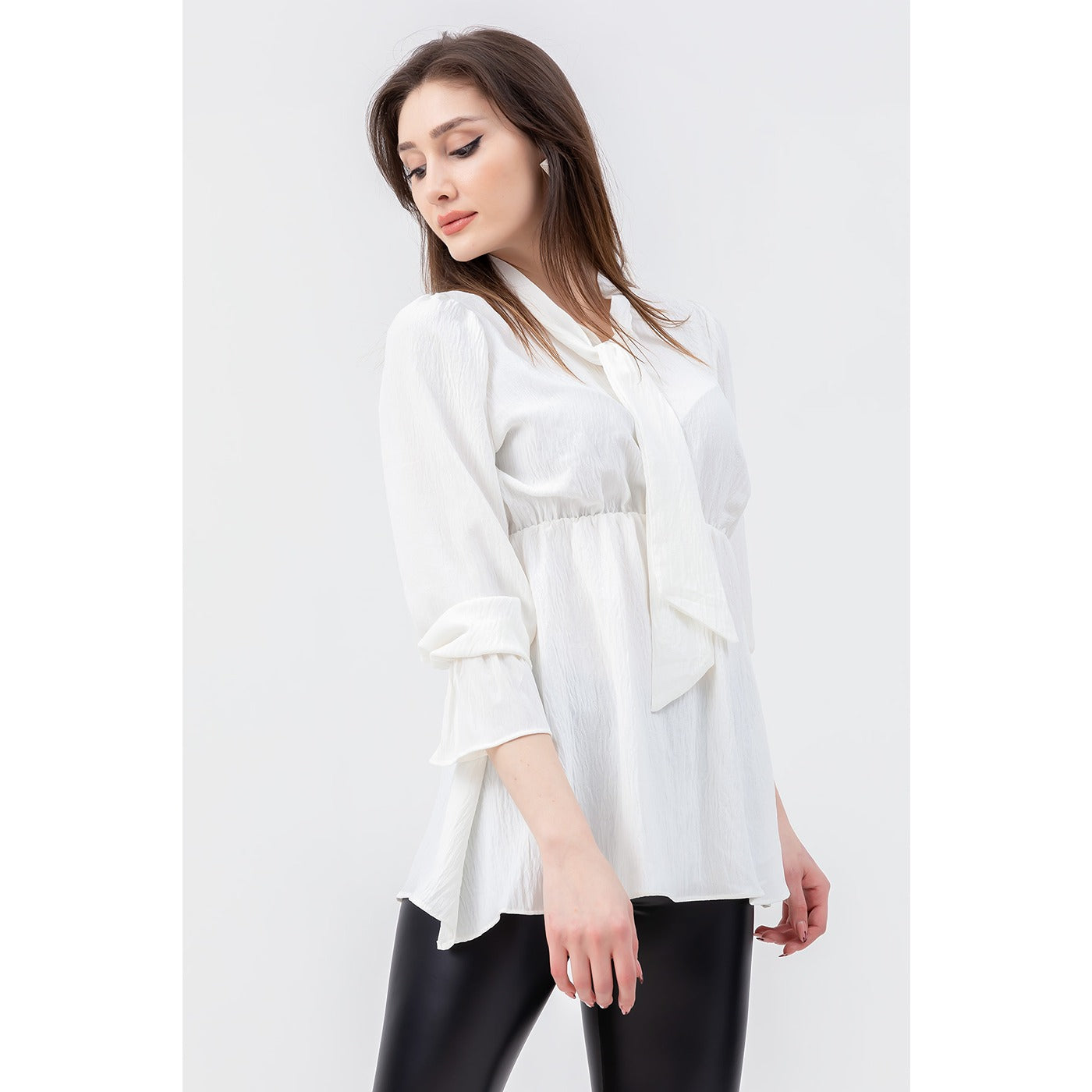 White Collar Knotted Top | Montivo Pakistan