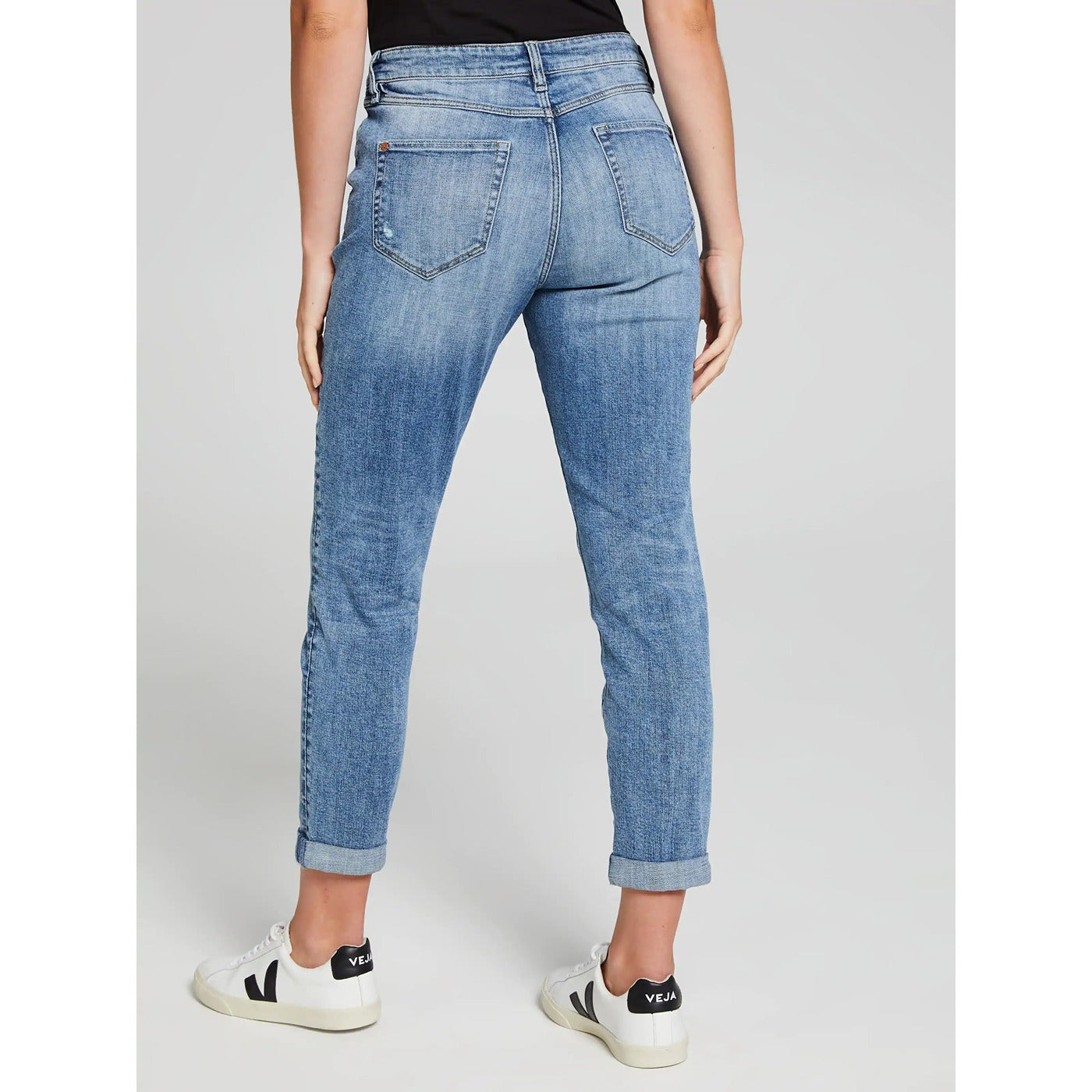 JJ Lexi High Rise Jeans | Montivo Pakistan