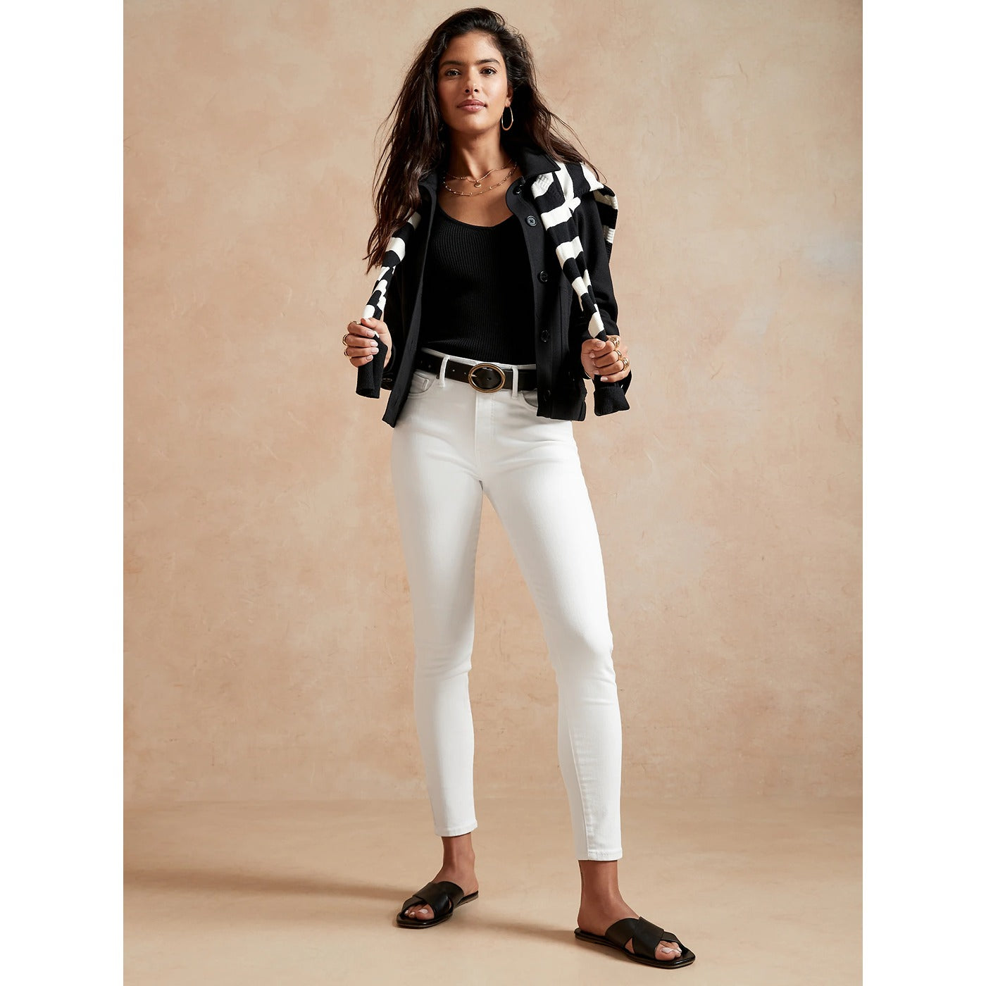 BR MId Rise White Skinny Jeans | Montivo Pakistan