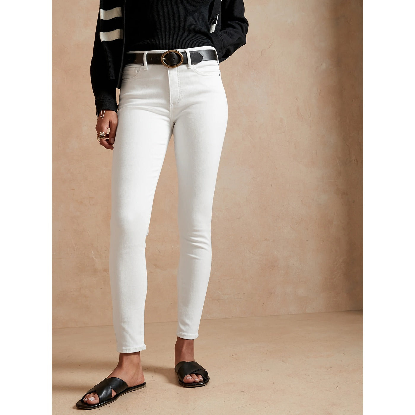 BR MId Rise White Skinny Jeans | Montivo Pakistan
