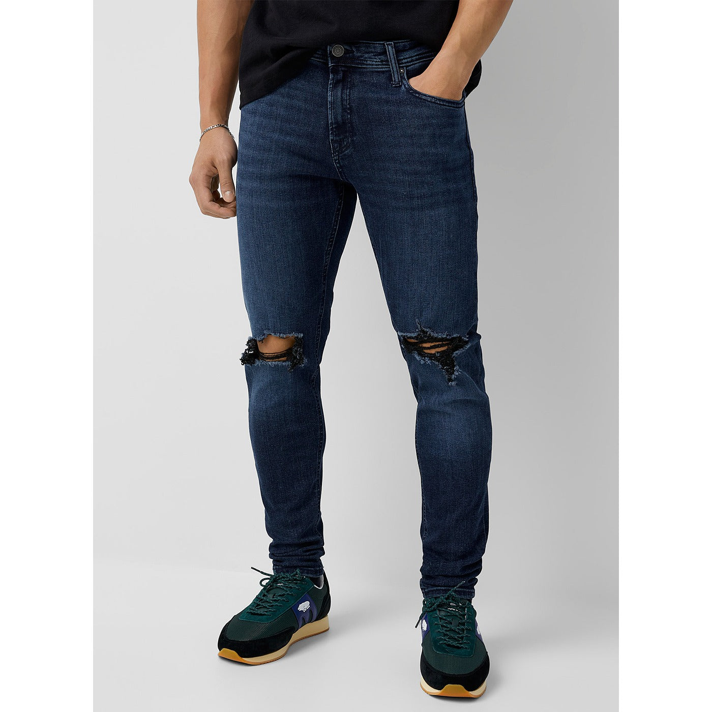 JJ Ripped-Knee Tapered fit Jeans | Montivo Pakistan
