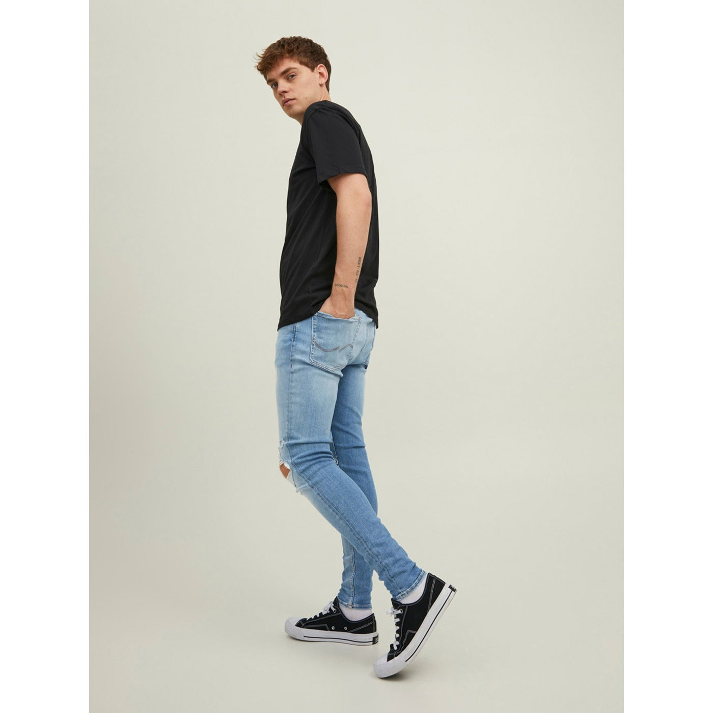 JJ Light Blue Ripped Jeans | Montivo Pakistan