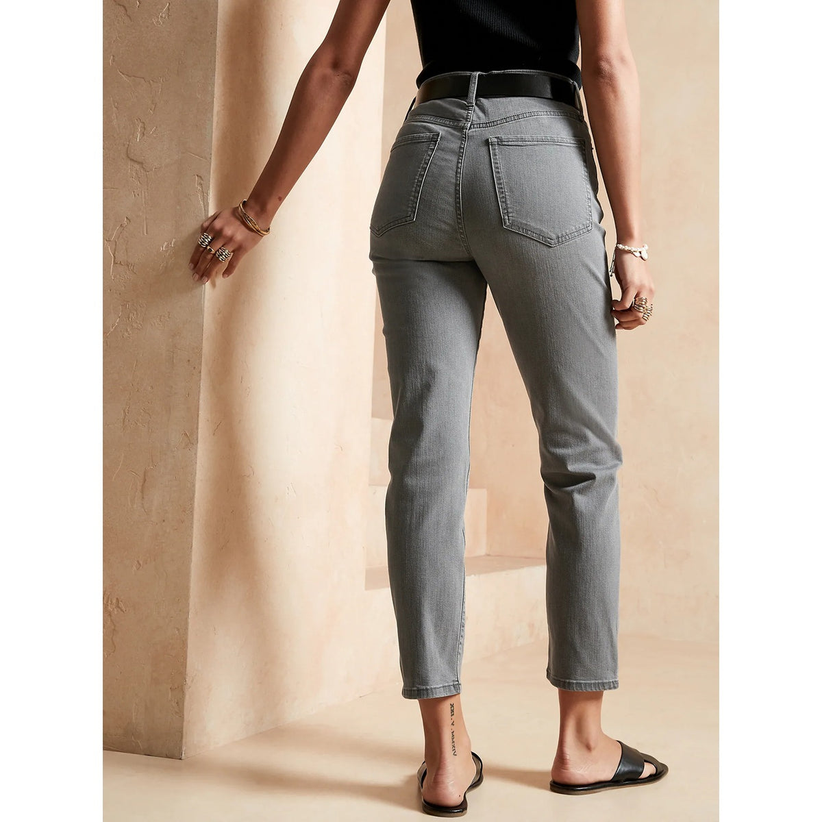 BR High Rise Grey Straight Jeans Montivo