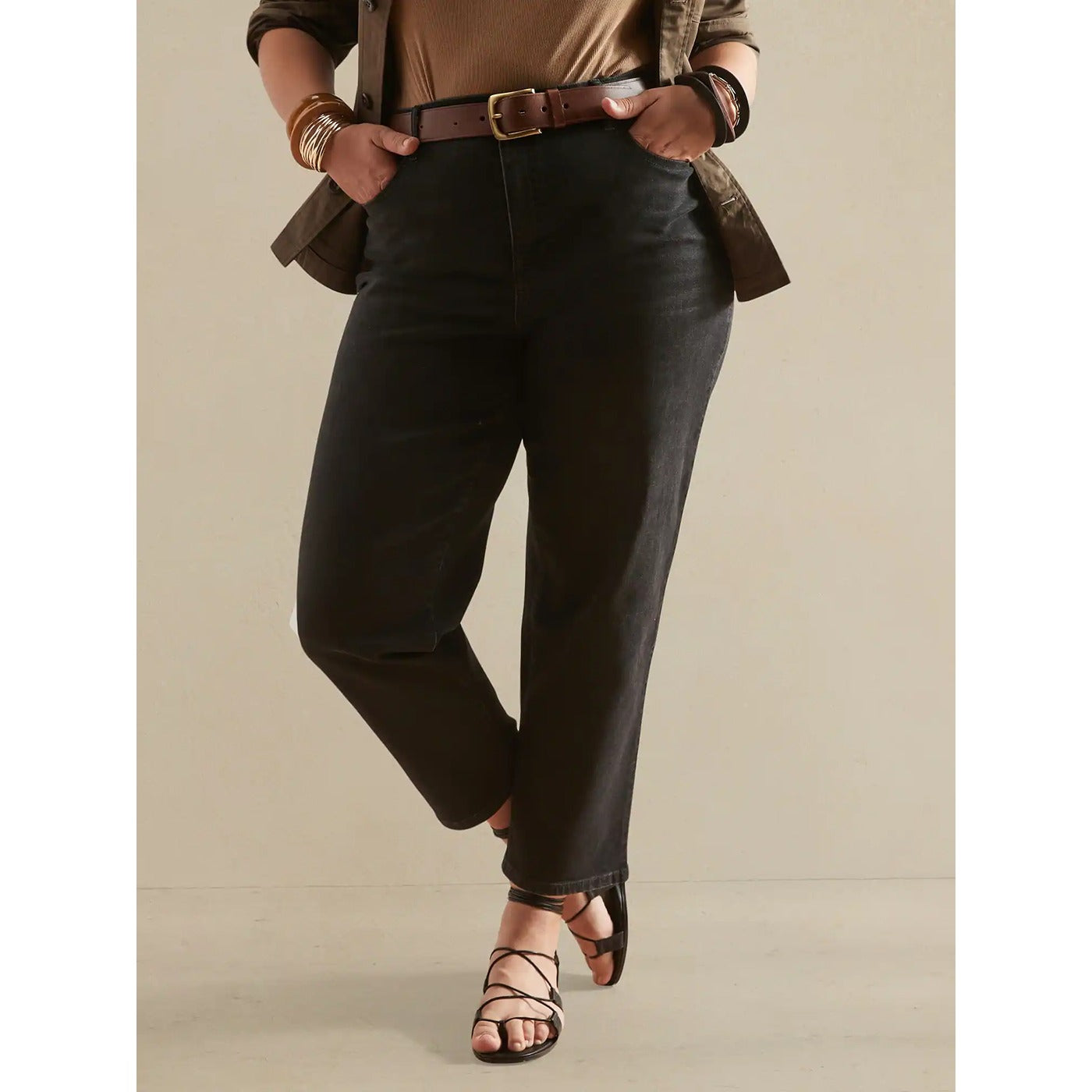 BR Curvy High Rise Black Straight Jeans | Montivo Pakistan