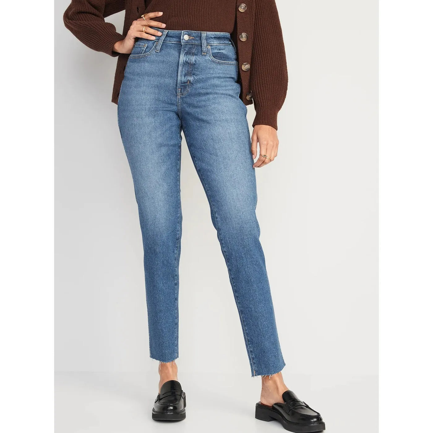 ON High Rise Straight Cut-off Jeans | Montivo Pakistan