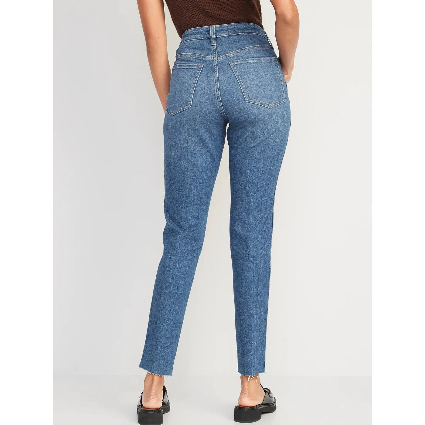 ON High Rise Straight Cut-off Jeans | Montivo Pakistan