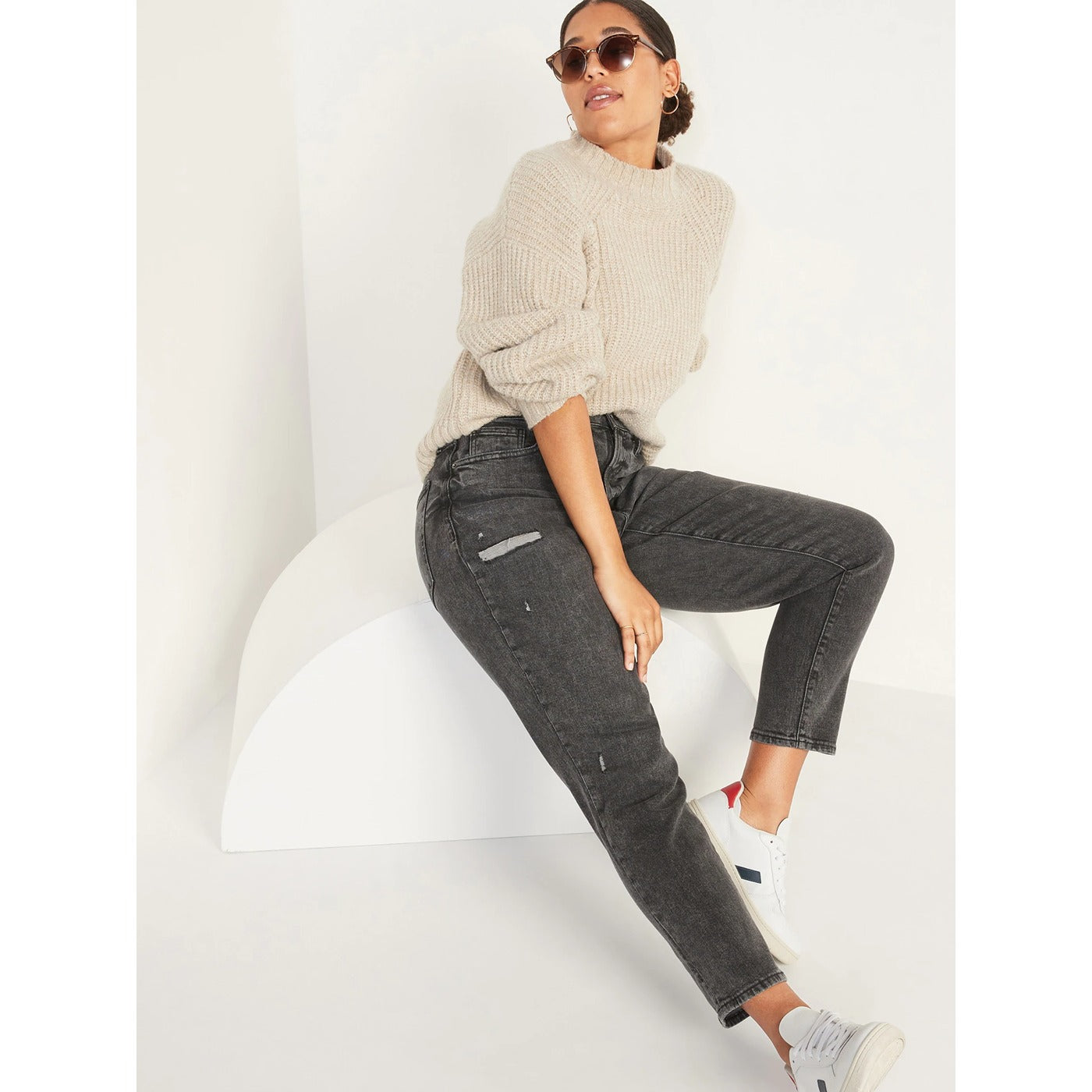 ON Curvy High Rise Straight Ripped Jeans | Montivo Pakistan