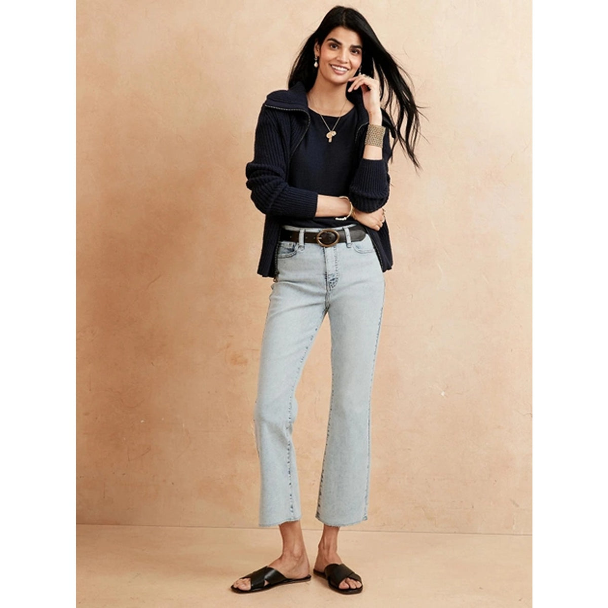 BR Curvy Cropped Bootcut Jean | Montivo Pakistan