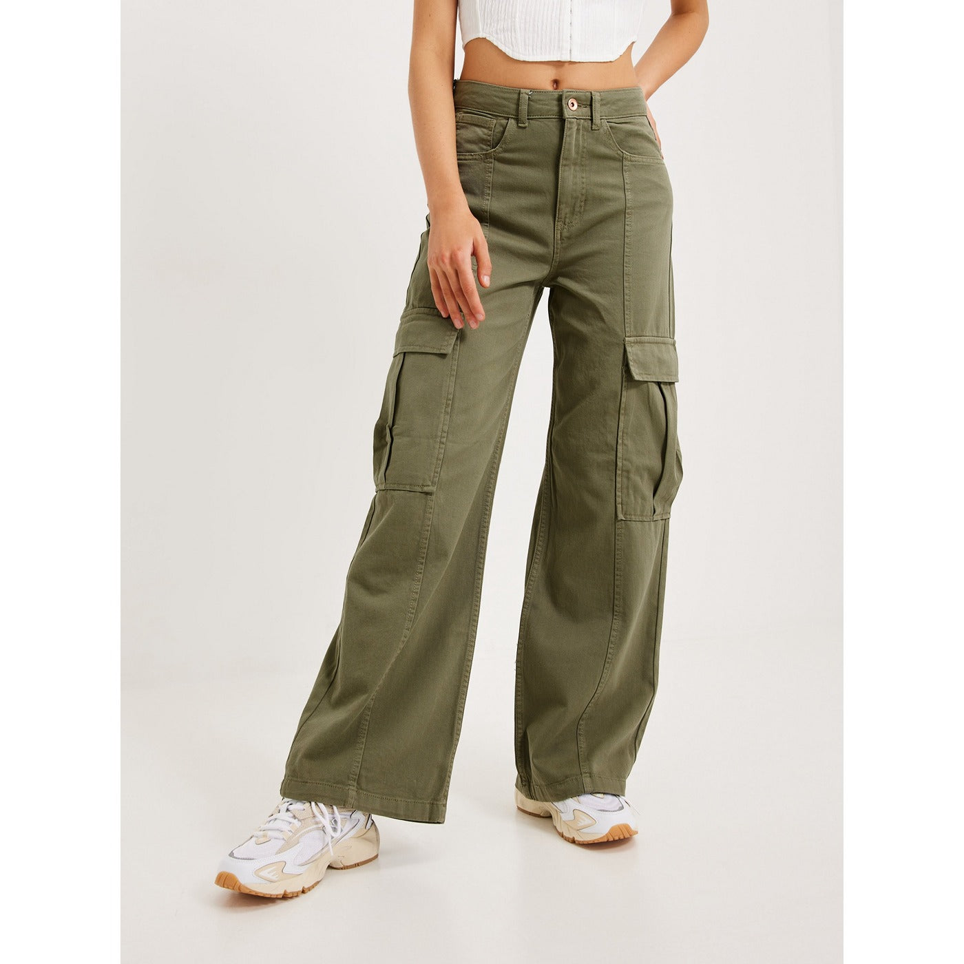 Green Cargo Wide Leg Pants | Montivo Pakistan