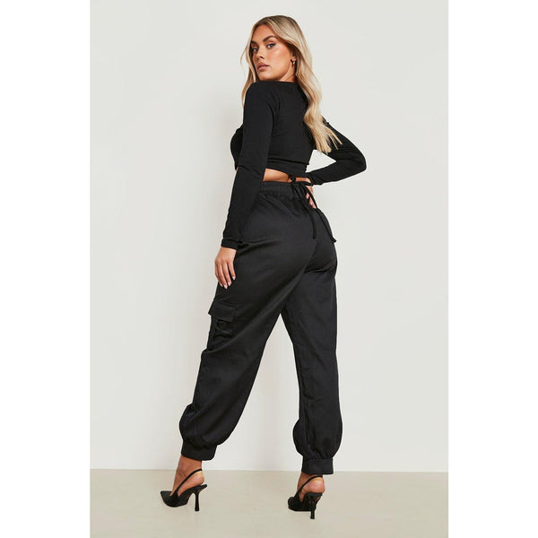 Black Balloon Fit Cargo Trousers | Montivo Pakistan