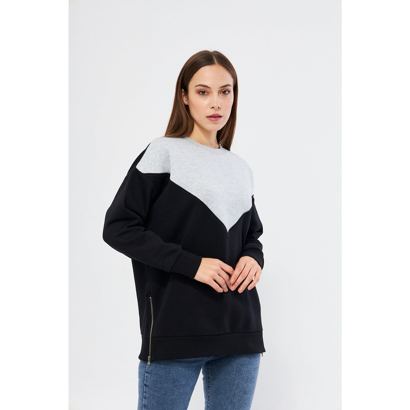 Two Tone Side Zipper Oversized Sweatshirt | Montivo Pakistan