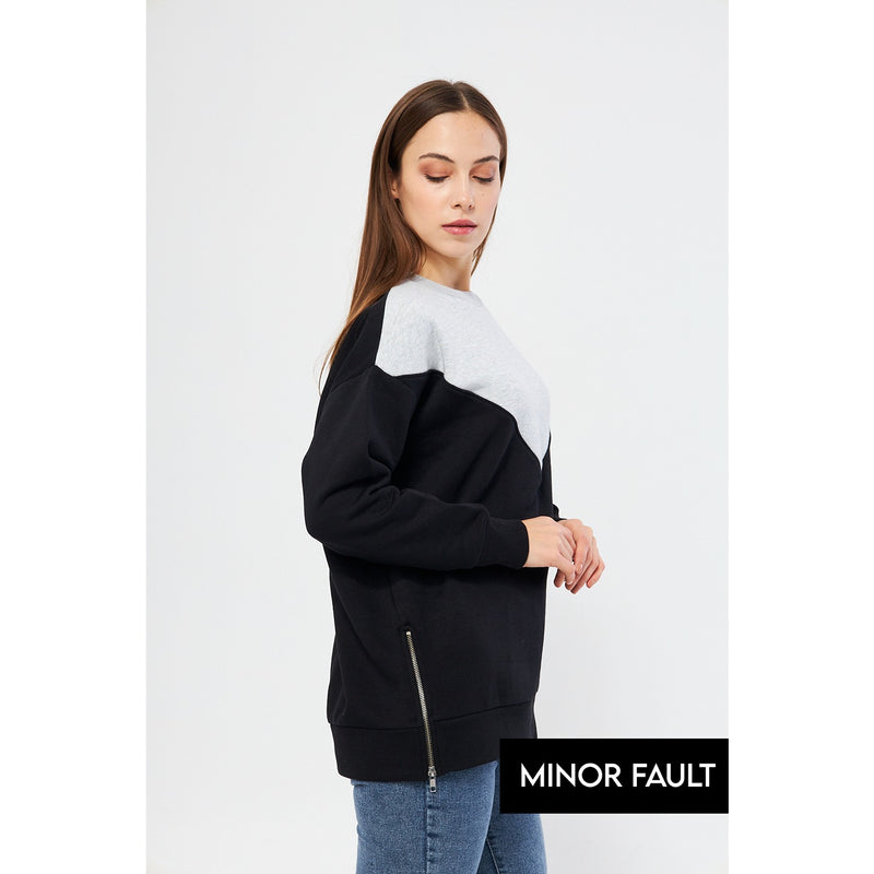 (Minor Fault) Two Tone Oversized Sweatshirt | Montivo Pakistan