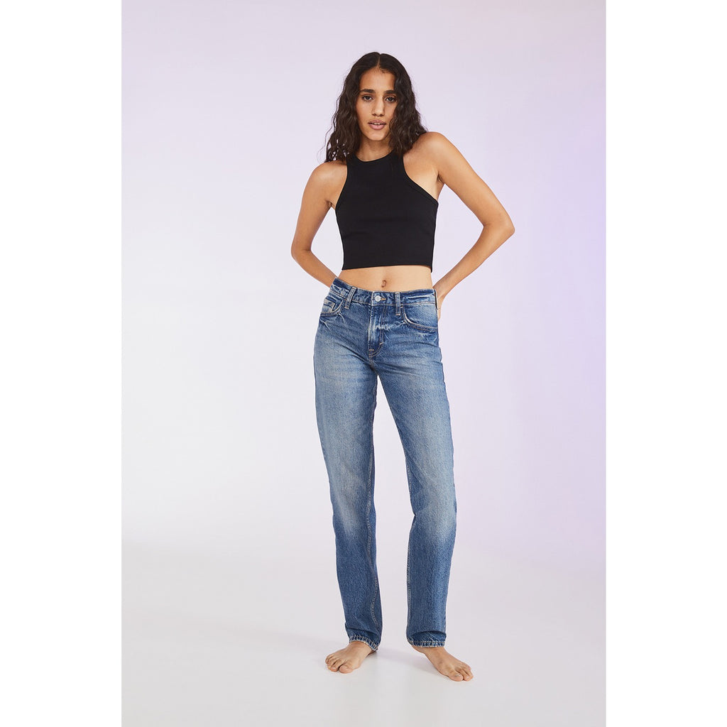Mom Ultra High Ankle Jeans | Montivo Pakistan