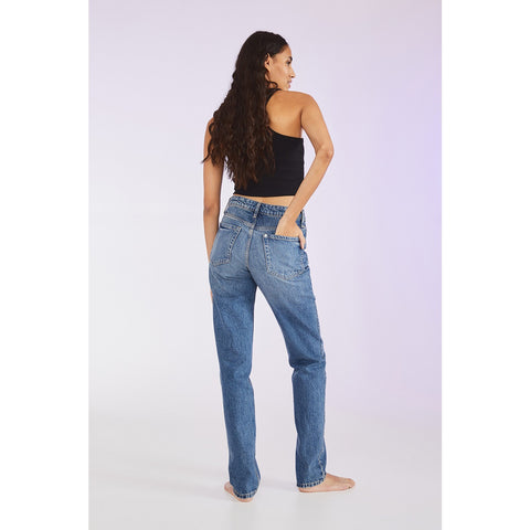 Mom Ultra High Ankle Jeans | Montivo Pakistan